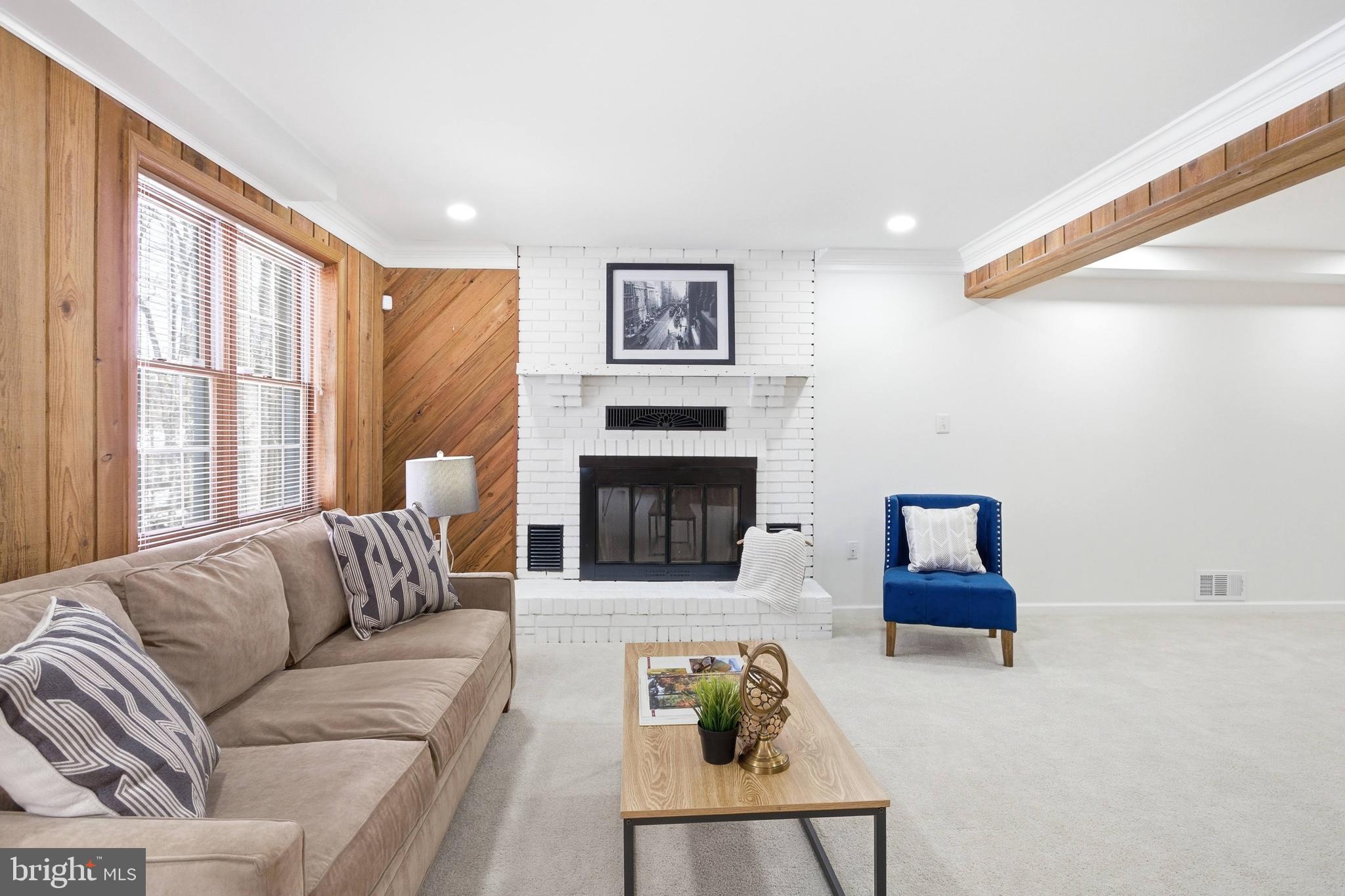 FAIRFAX STATION - Residential