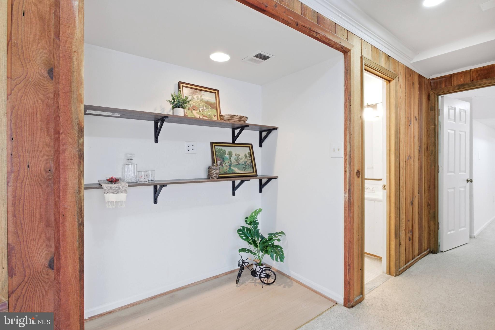 FAIRFAX STATION - Residential