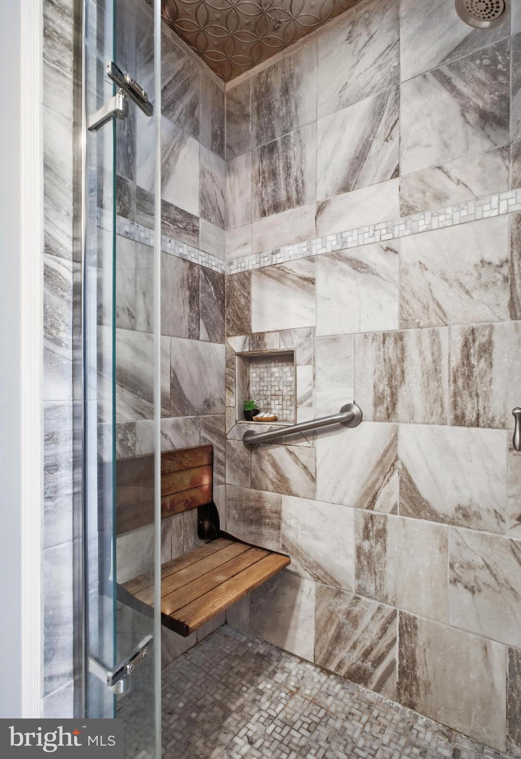 FAIRFAX STATION - Residential