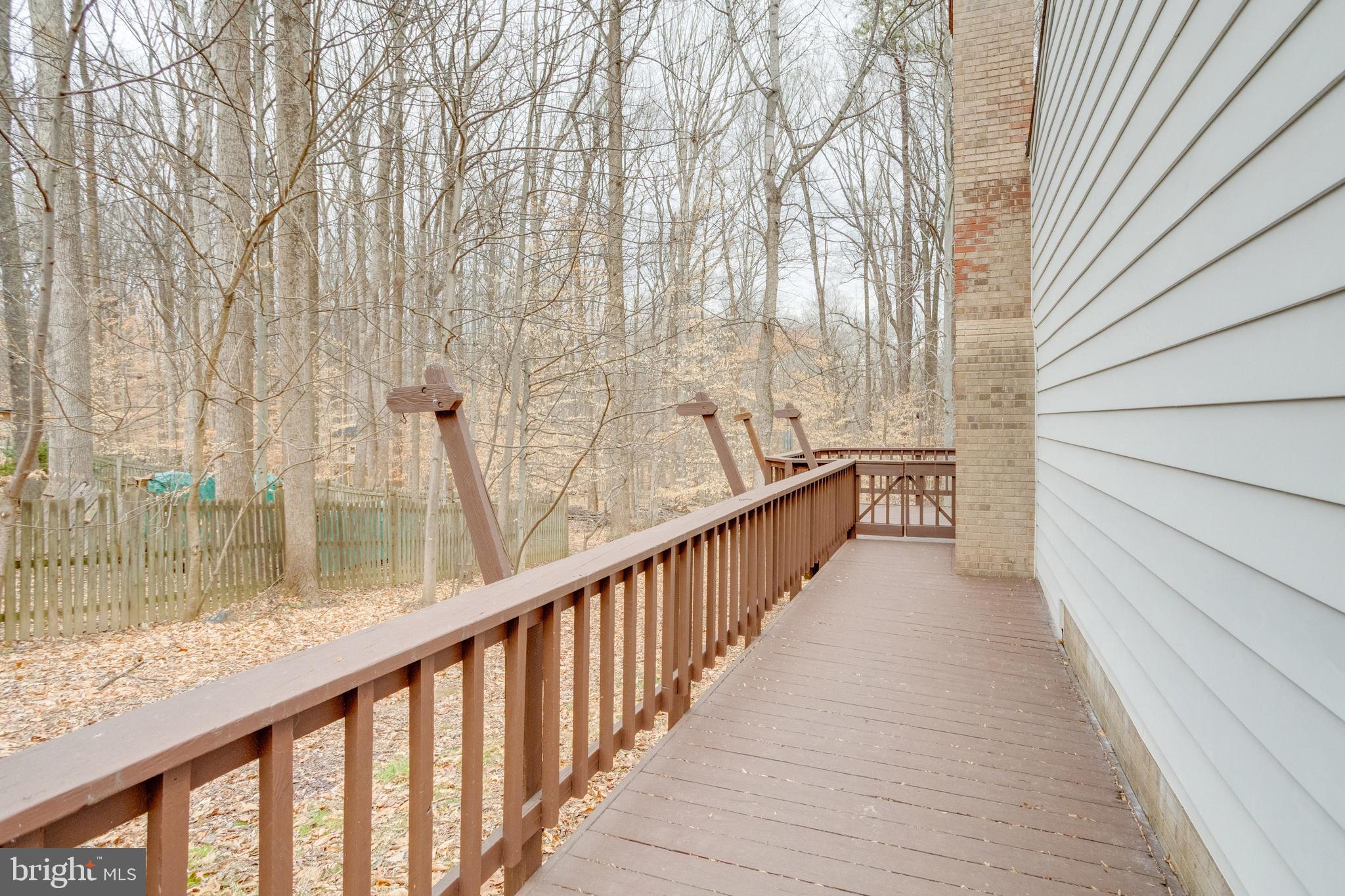 FAIRFAX STATION - Residential