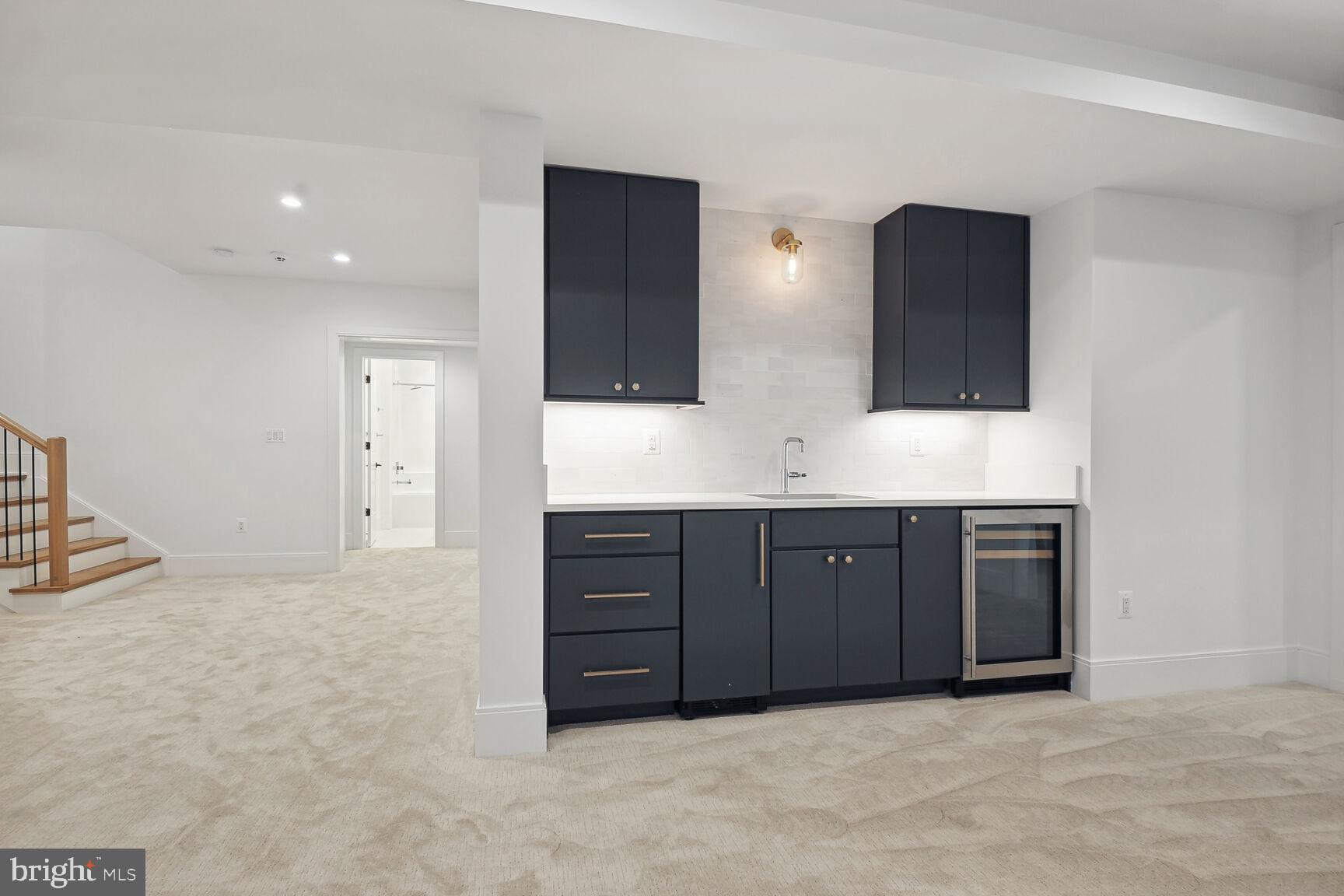 ARLINGWOOD - Residential