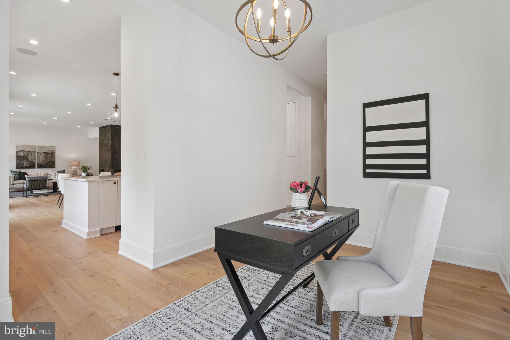 ARLINGWOOD - Residential