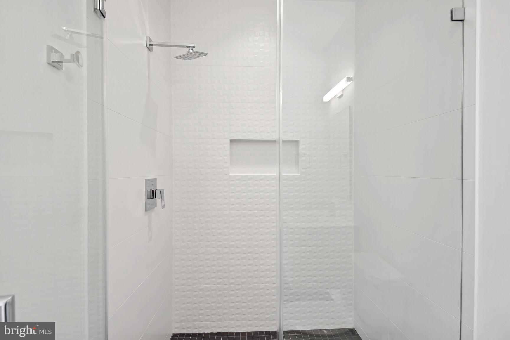 ARLINGWOOD - Residential