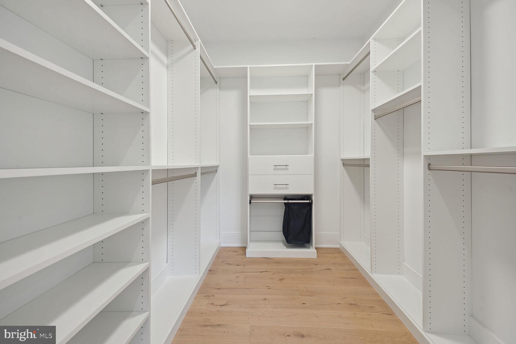 ARLINGWOOD - Residential