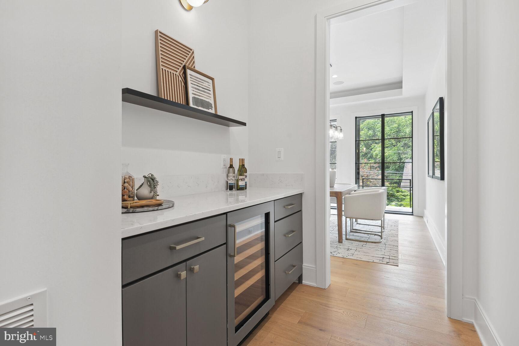 ARLINGWOOD - Residential