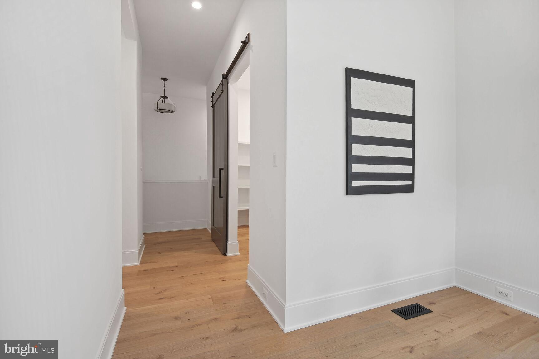 ARLINGWOOD - Residential