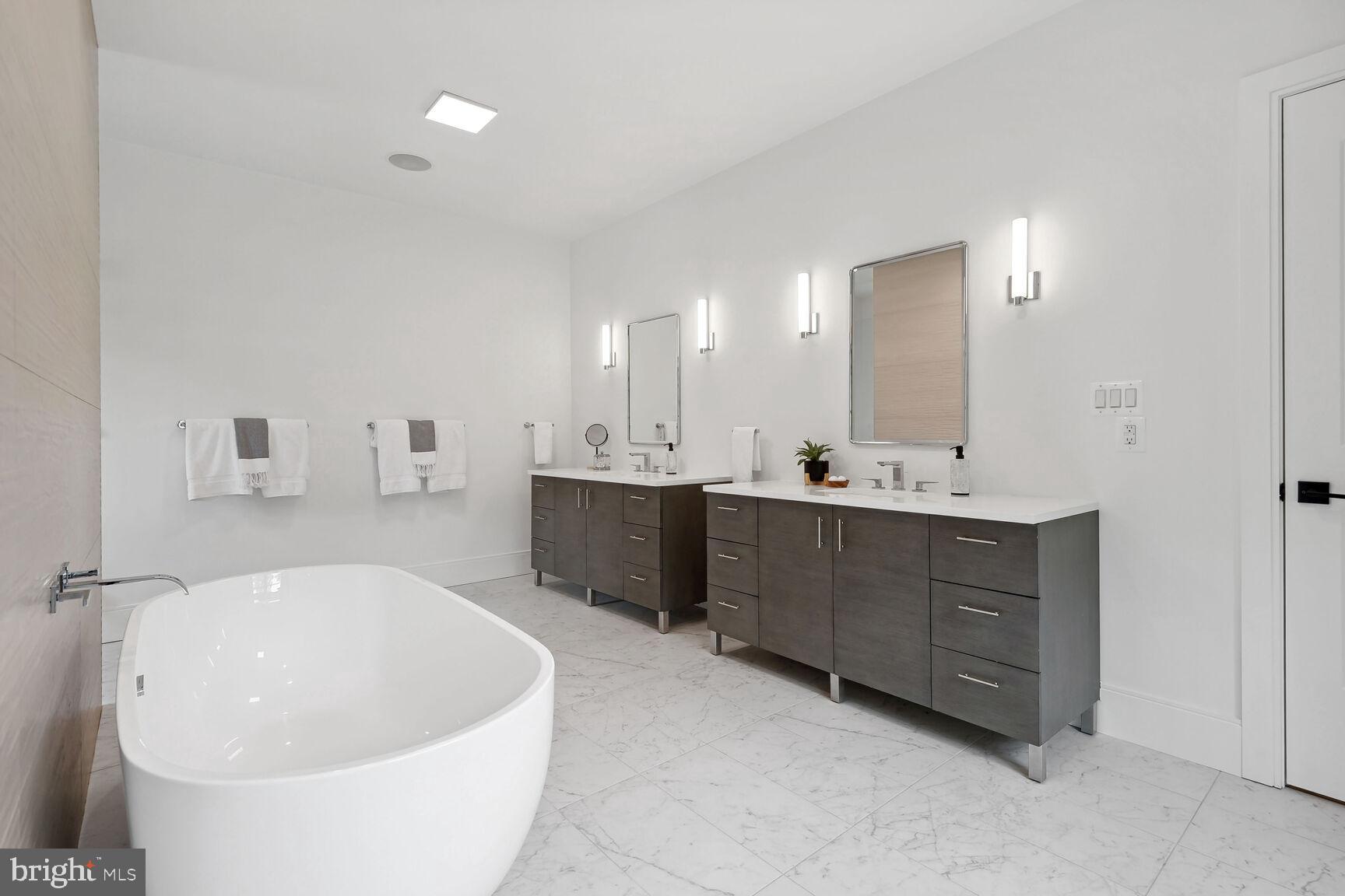 ARLINGWOOD - Residential