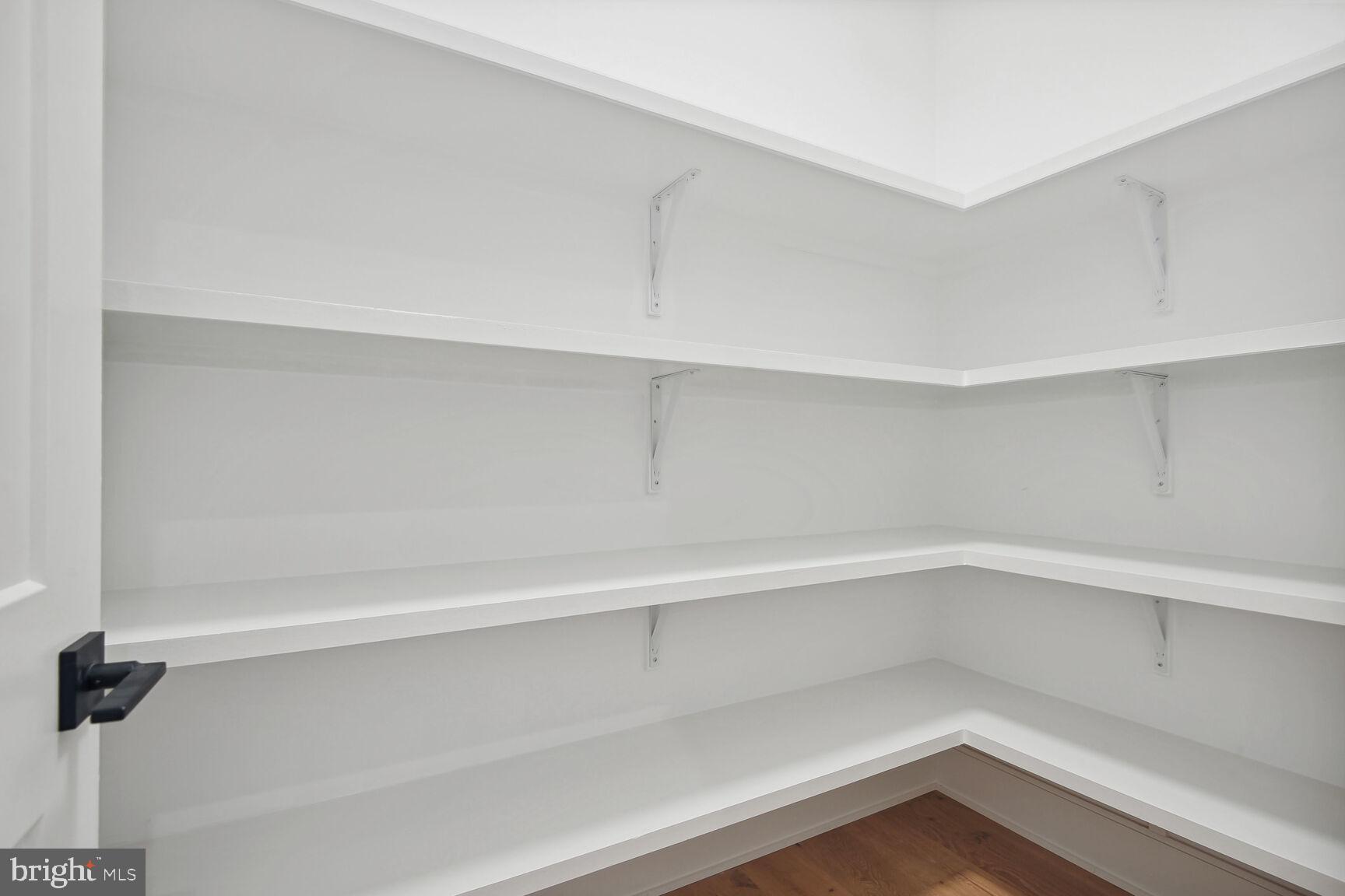 ARLINGWOOD - Residential