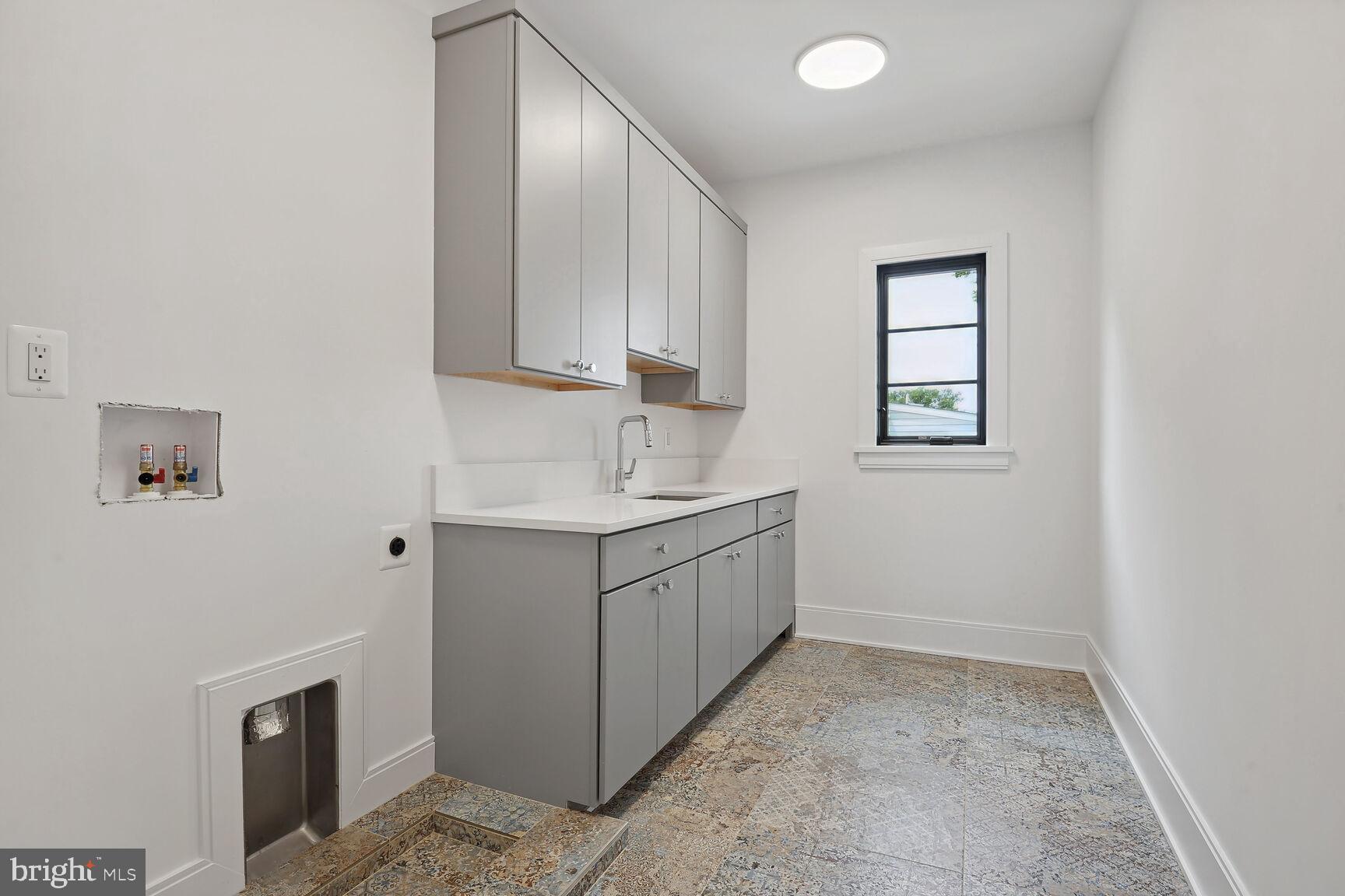 ARLINGWOOD - Residential