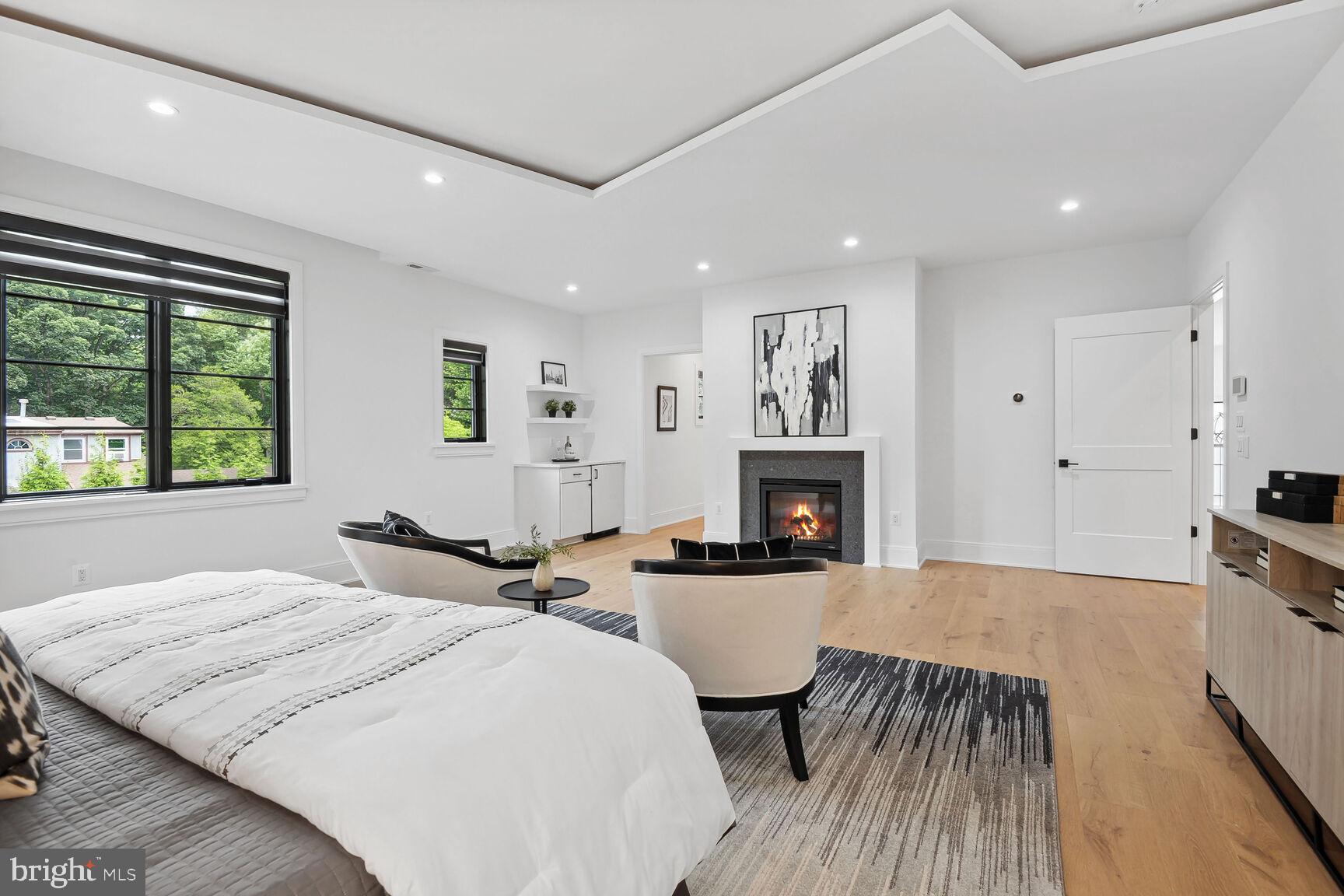 ARLINGWOOD - Residential