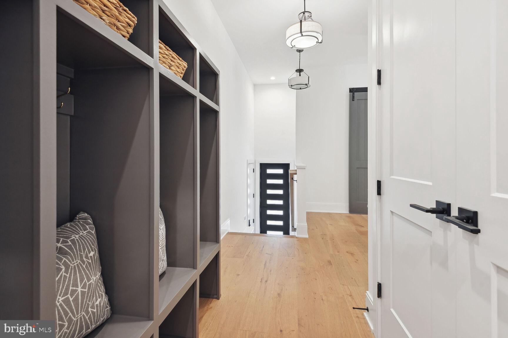 ARLINGWOOD - Residential