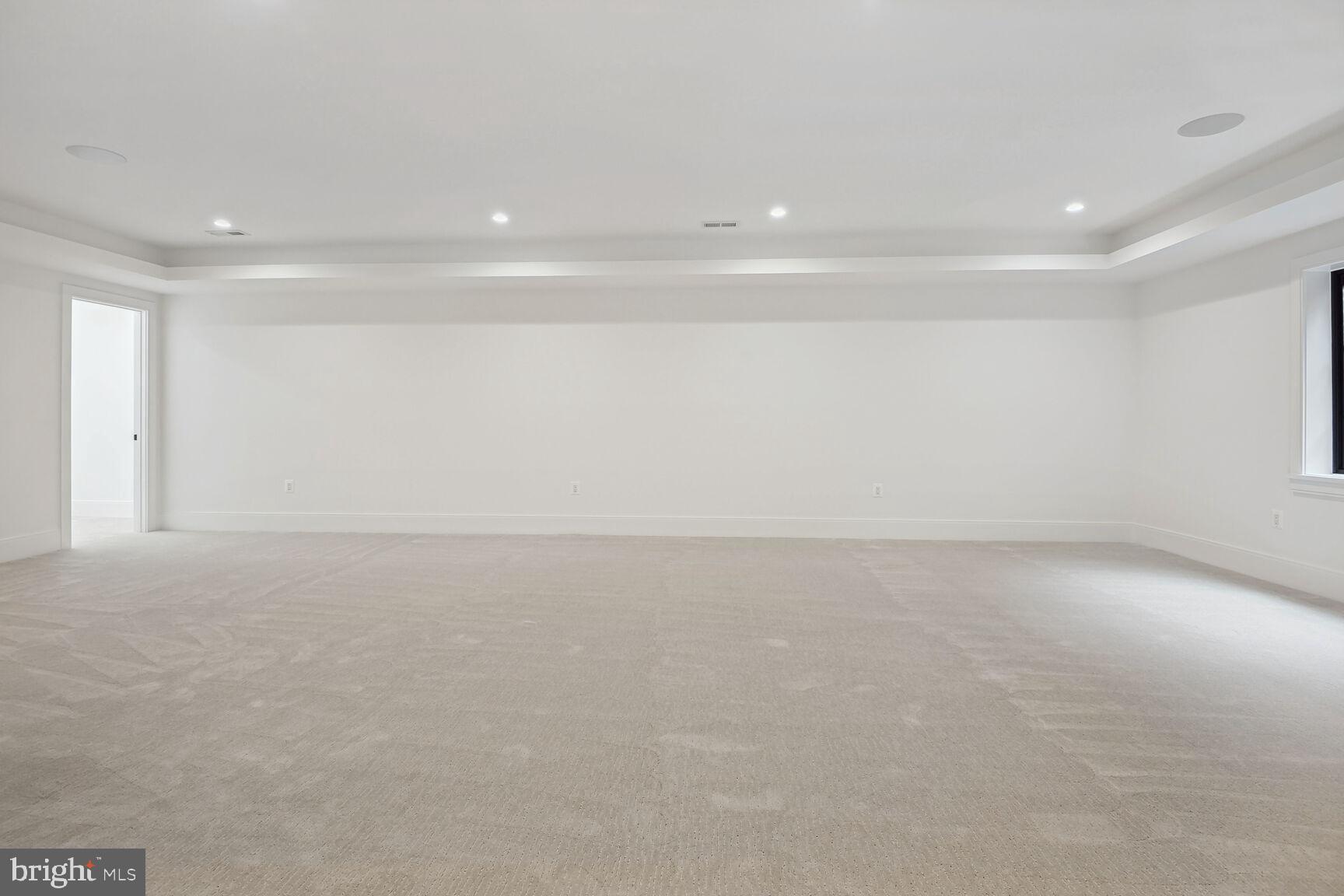 ARLINGWOOD - Residential