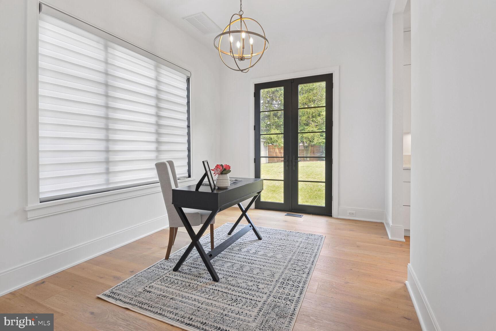 ARLINGWOOD - Residential