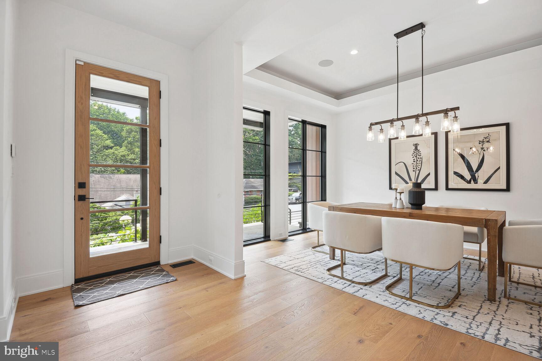 ARLINGWOOD - Residential