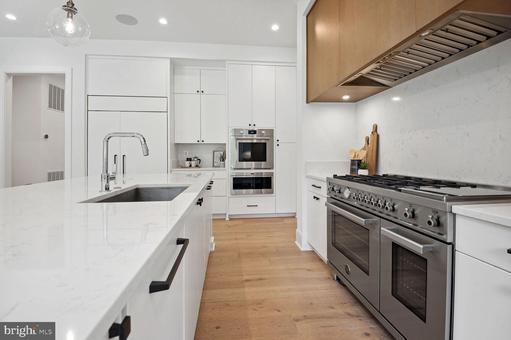 ARLINGWOOD - Residential