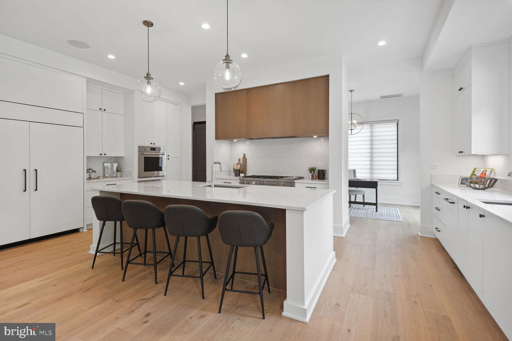 ARLINGWOOD - Residential