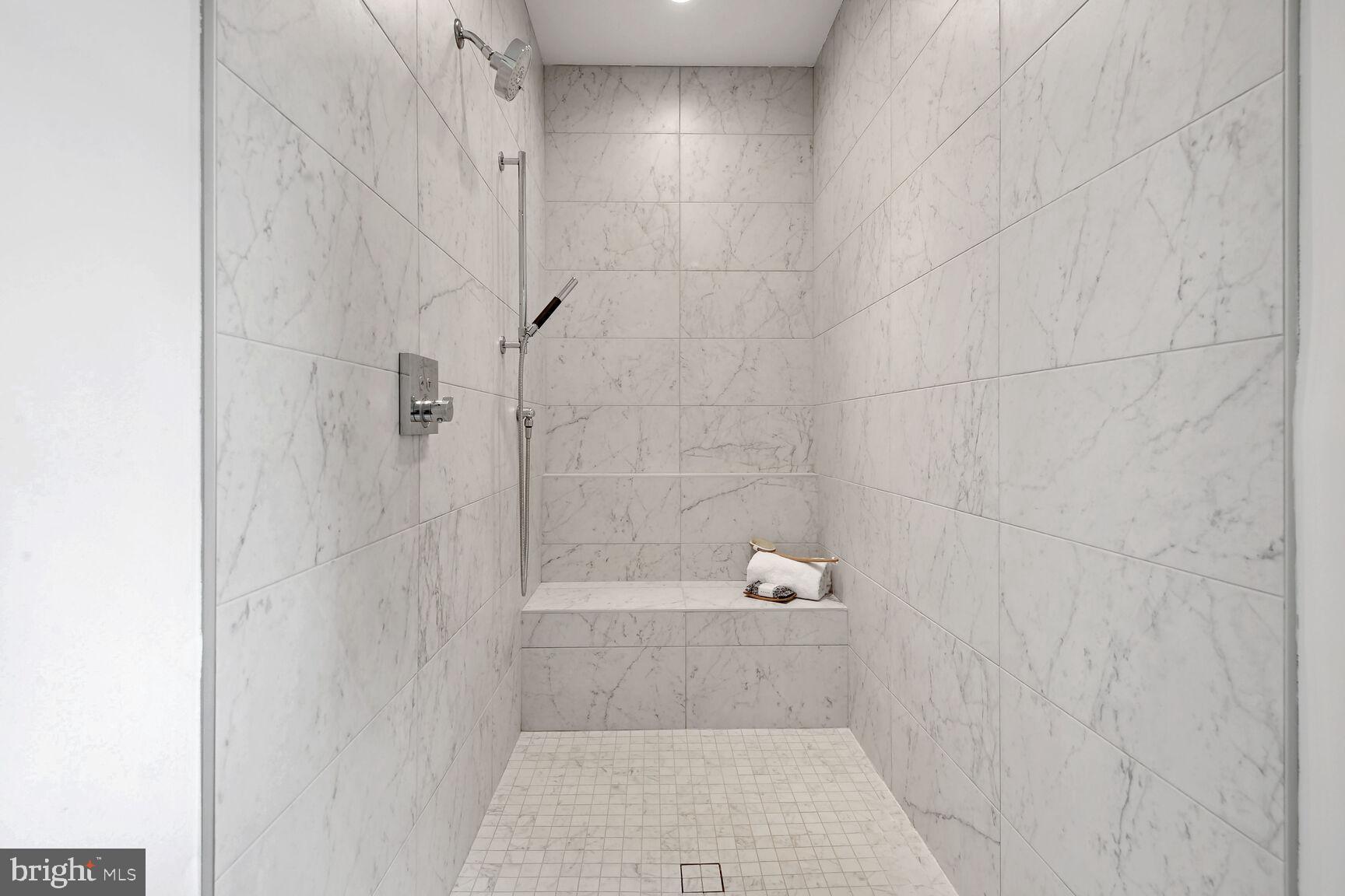 ARLINGWOOD - Residential