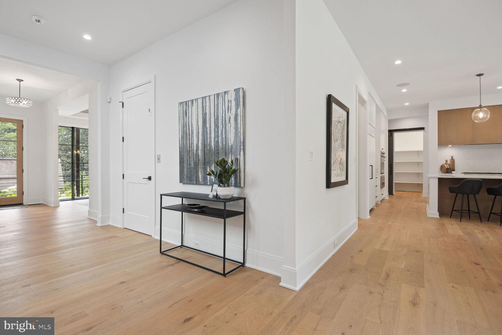 ARLINGWOOD - Residential