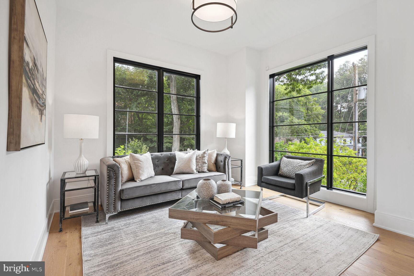 ARLINGWOOD - Residential