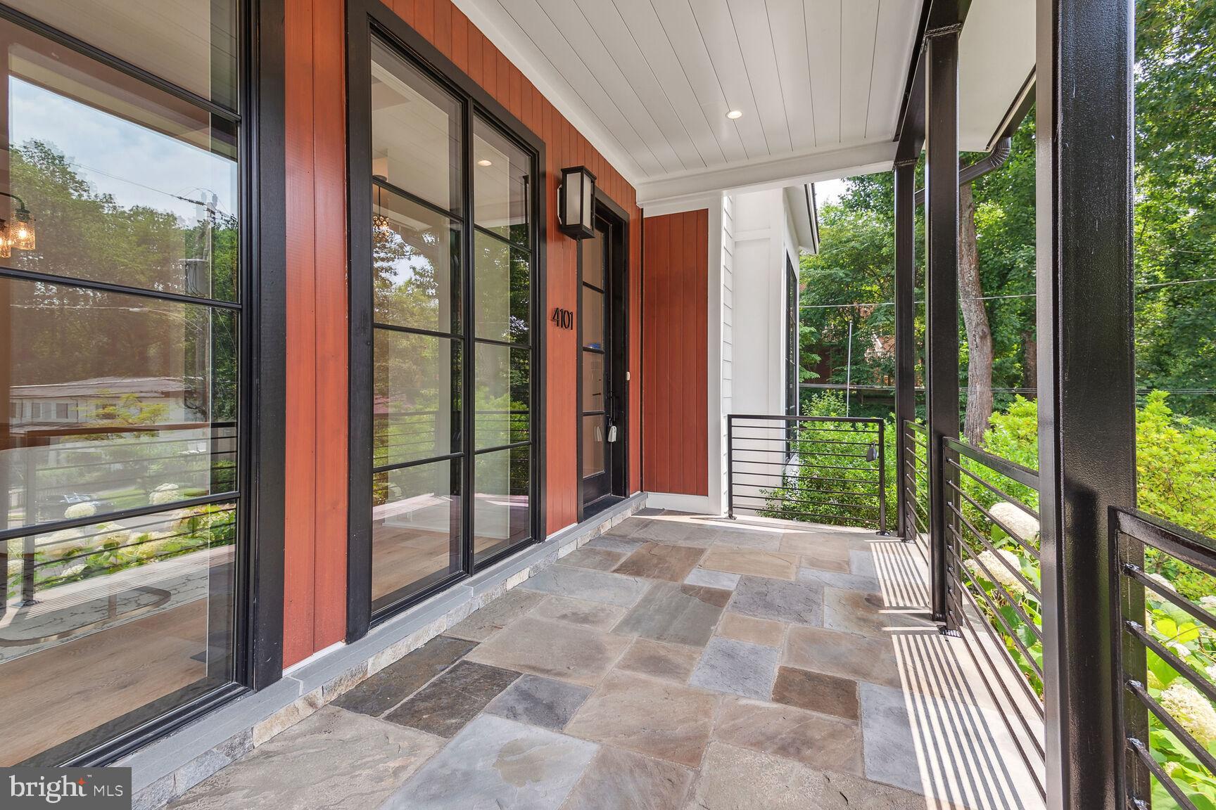 ARLINGWOOD - Residential