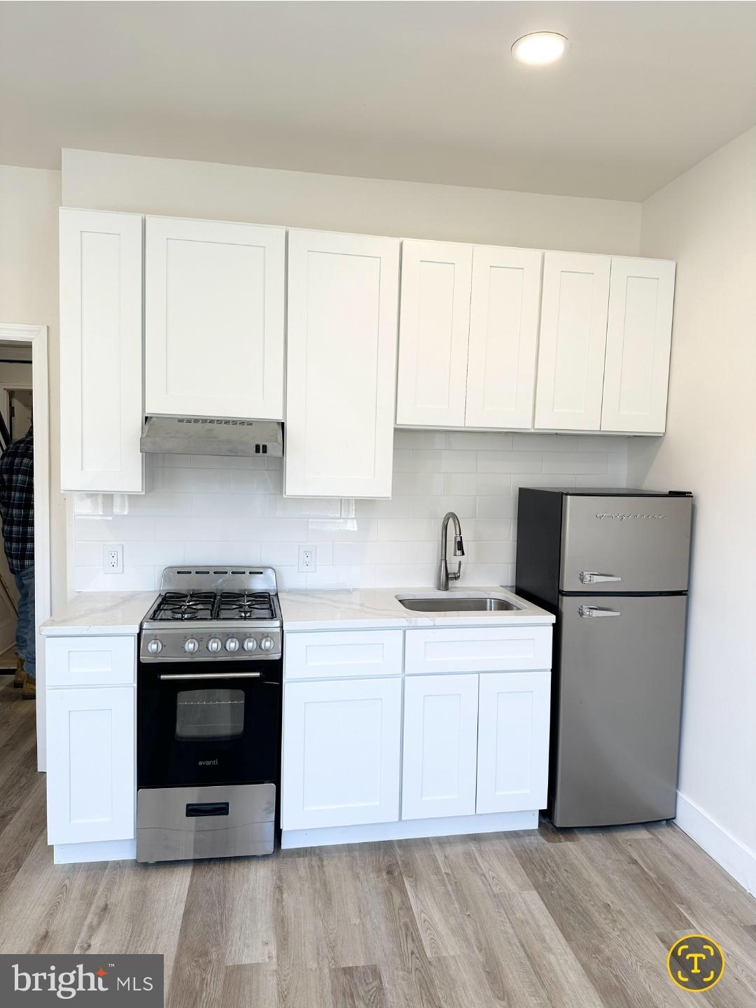 PENNSPORT - Residential Lease