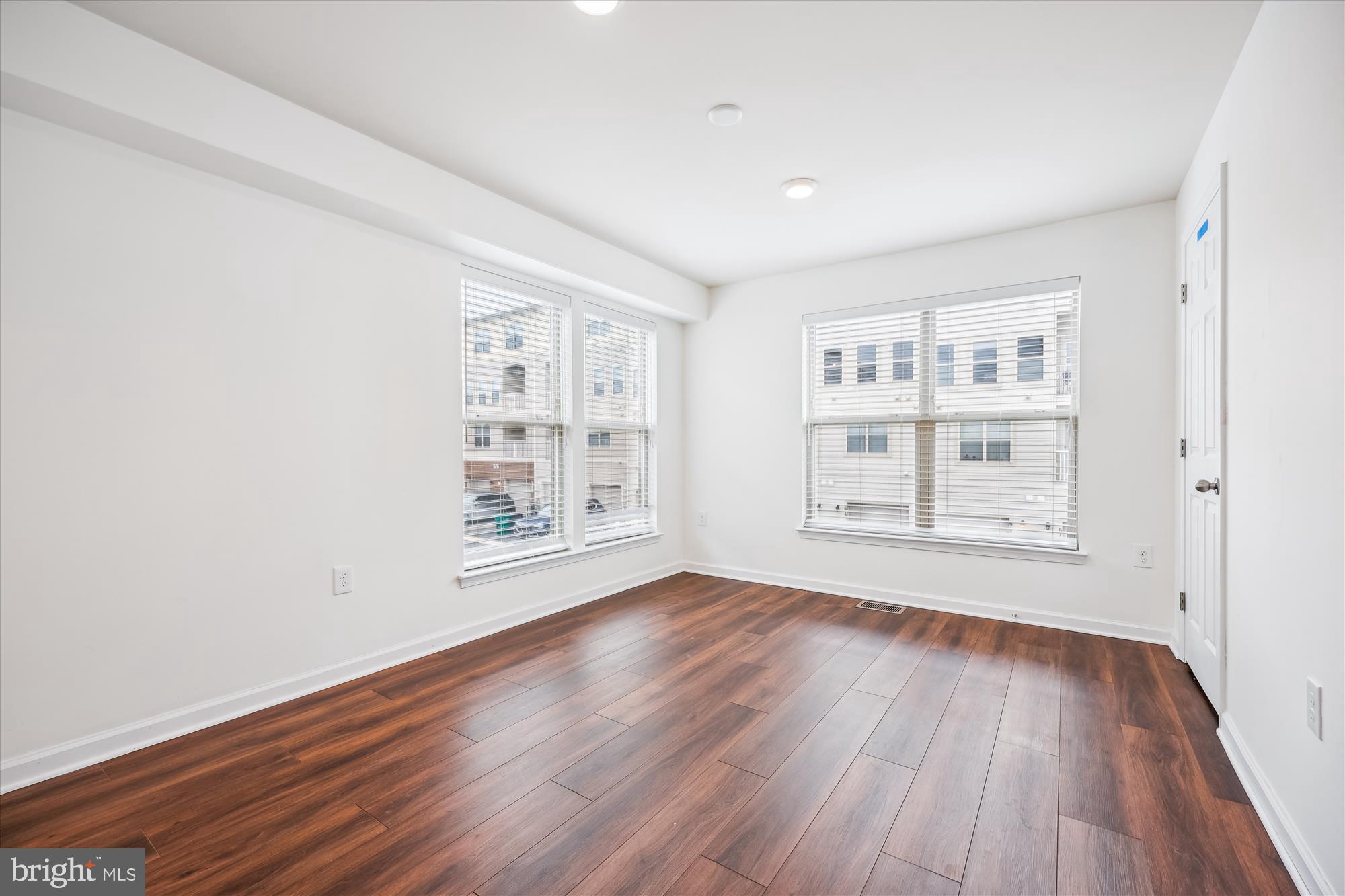 CROWN FARM - Residential Lease