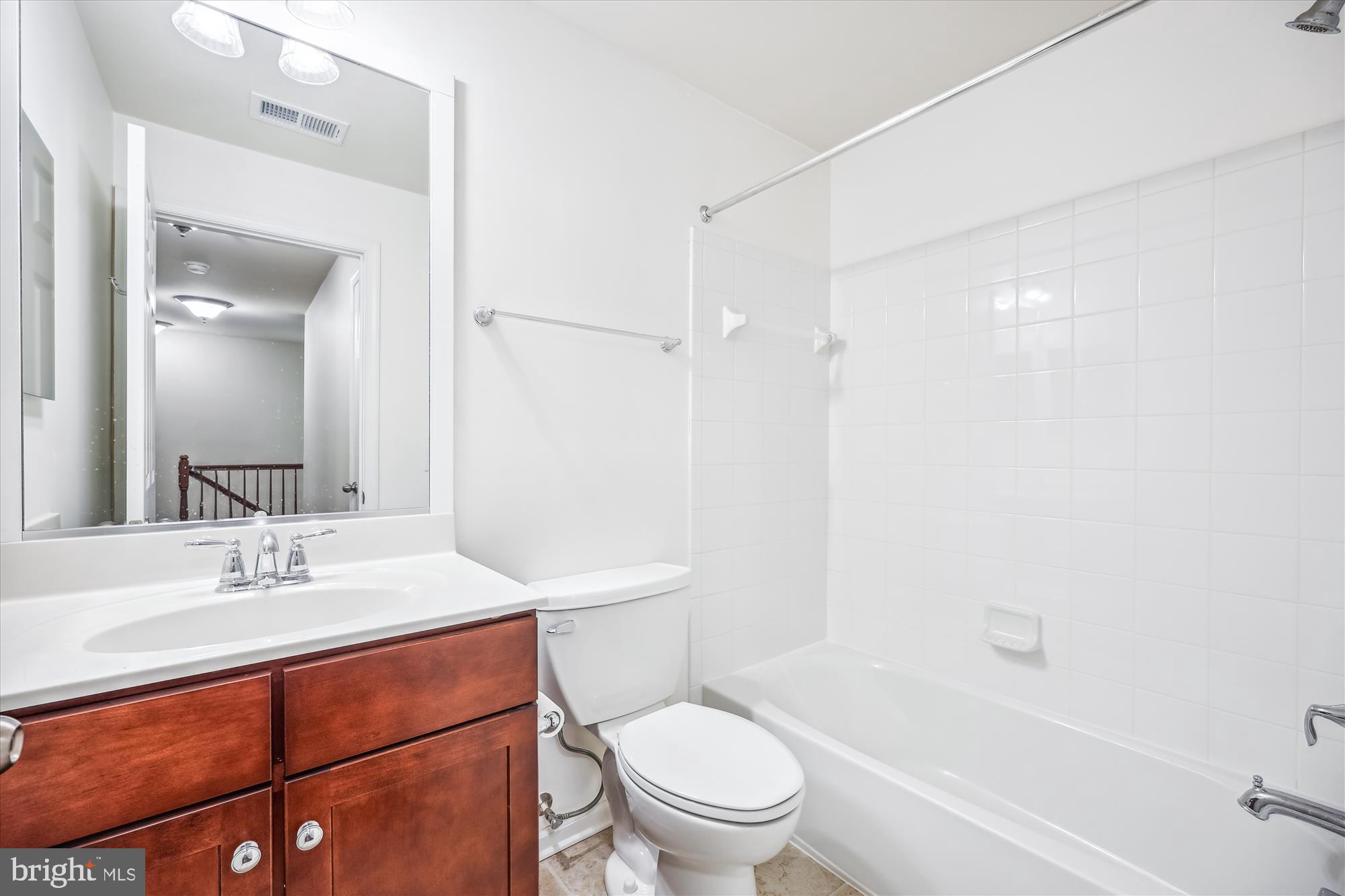 CROWN FARM - Residential Lease