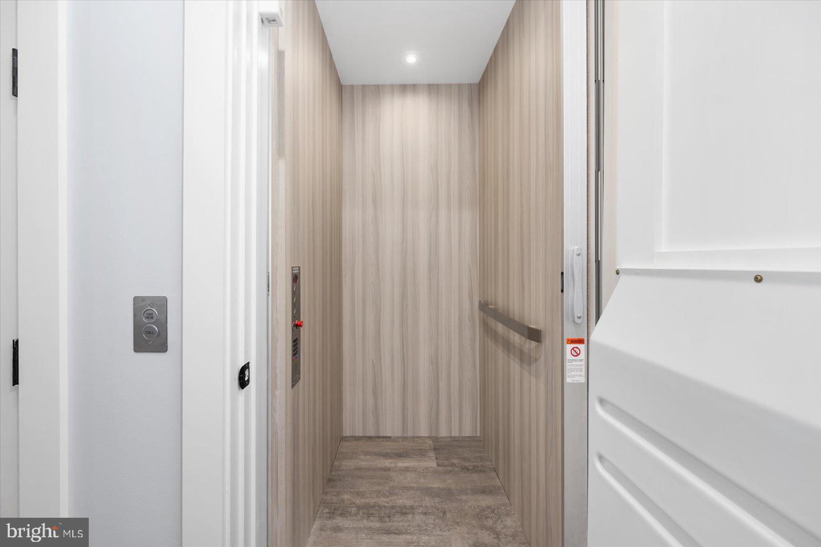 SNUG HARBOR - Residential