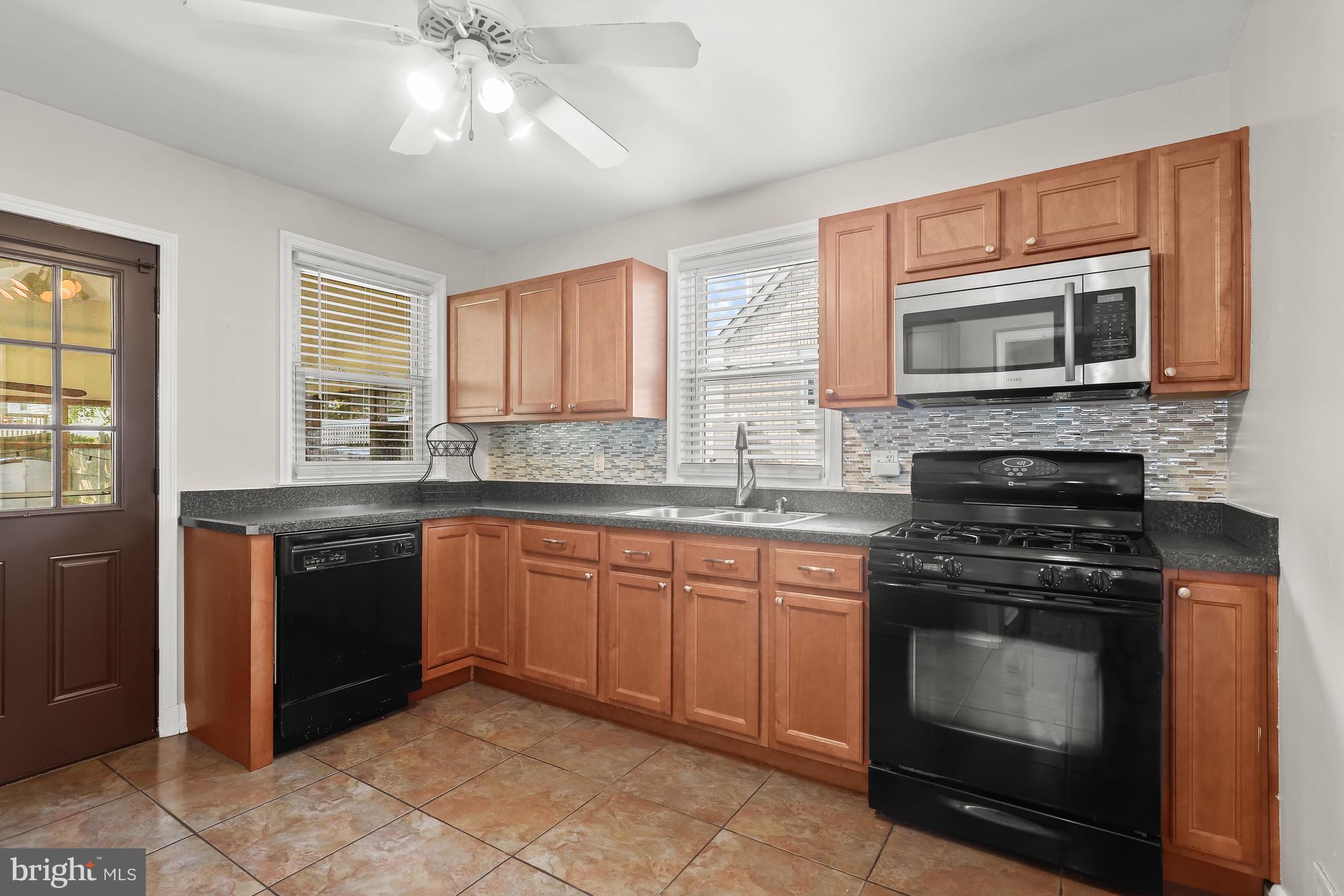 RONLEIGH HEIGHTS - Residential