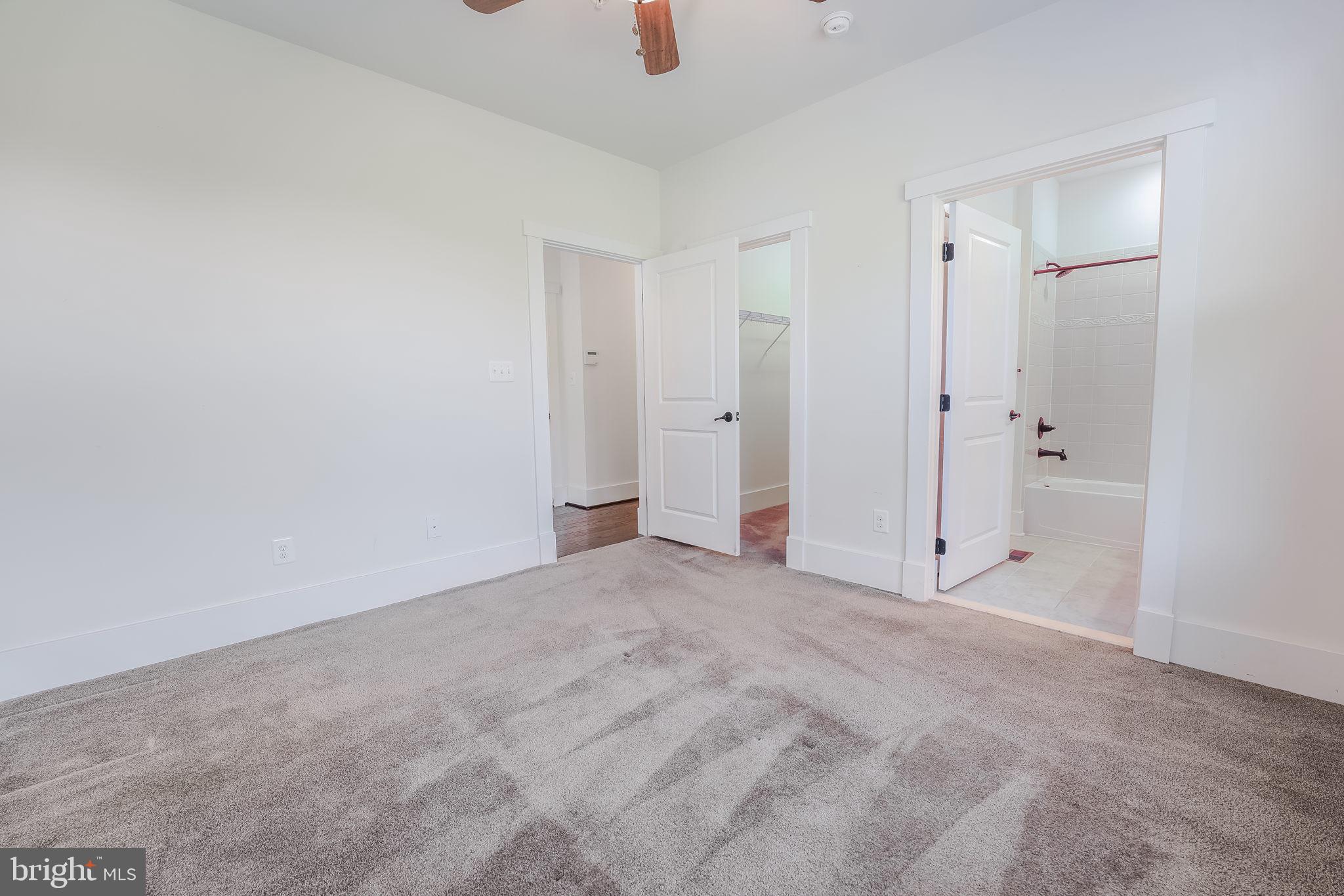 POTOMAC SHORES - Residential Lease