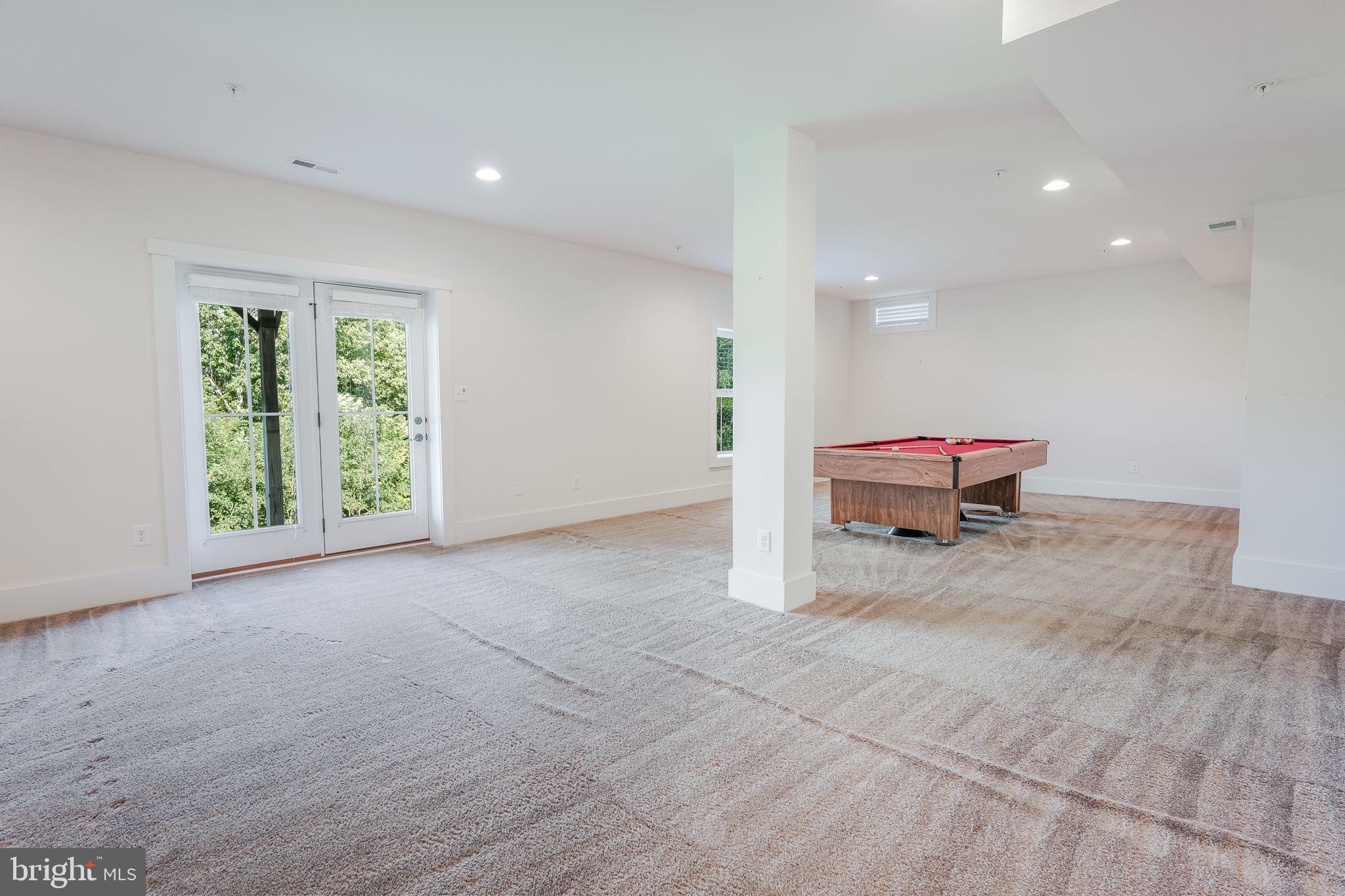 POTOMAC SHORES - Residential Lease