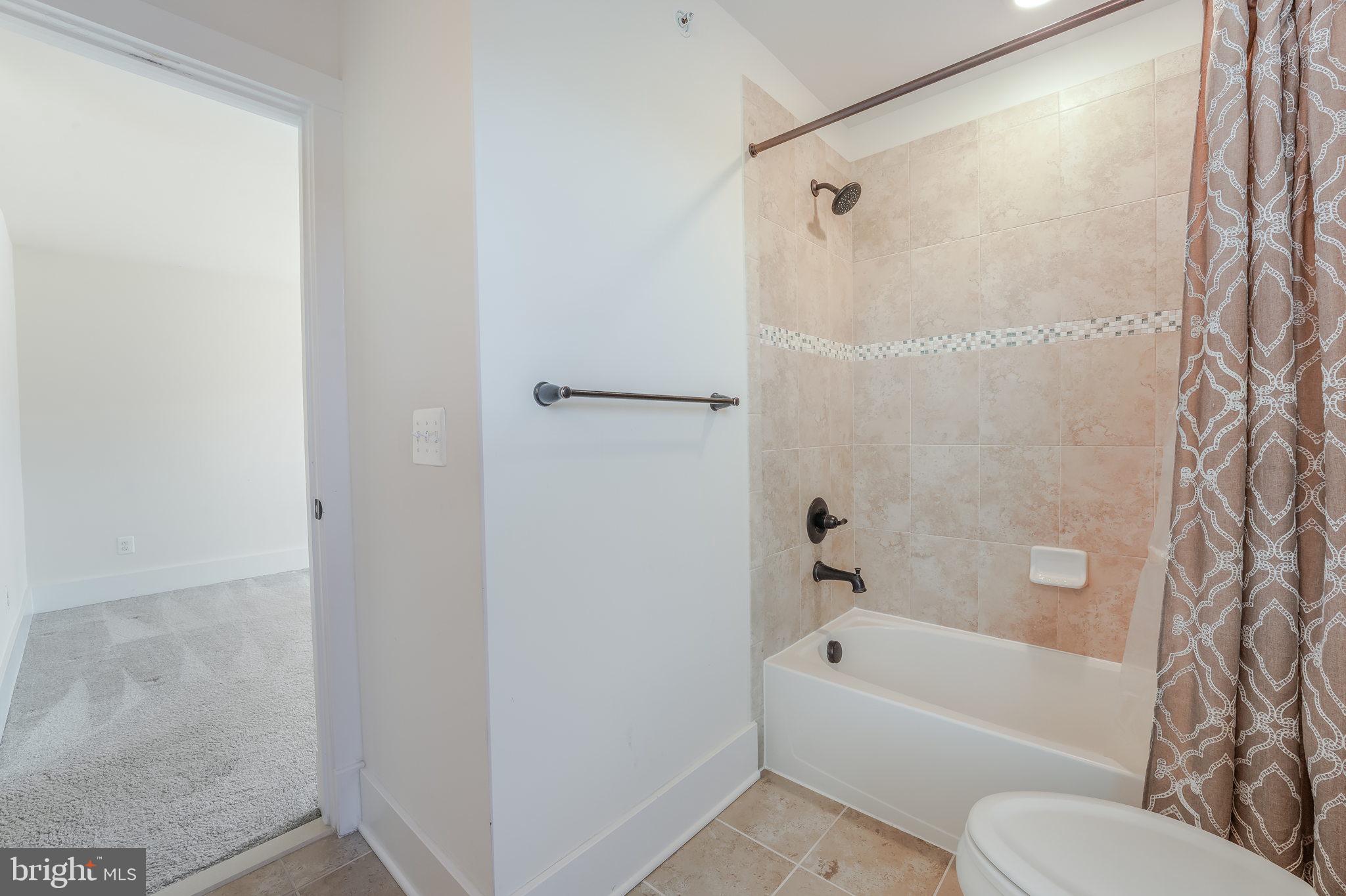 POTOMAC SHORES - Residential Lease