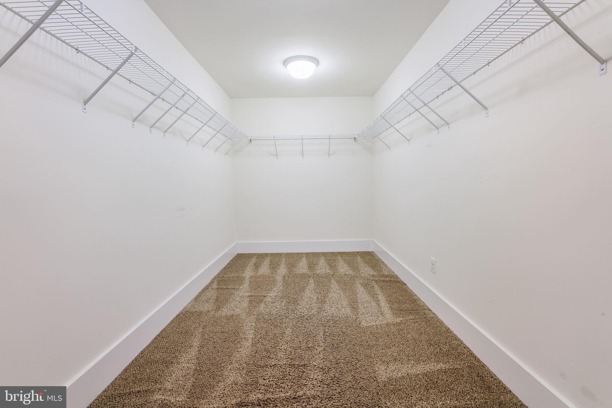 POTOMAC SHORES - Residential Lease