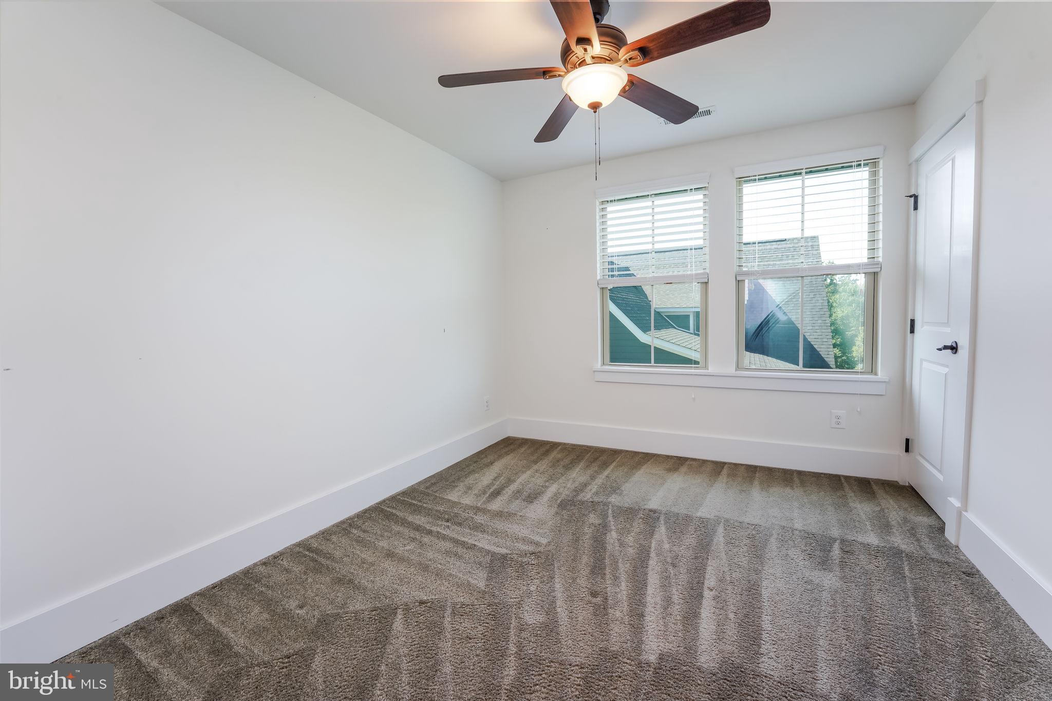 POTOMAC SHORES - Residential Lease