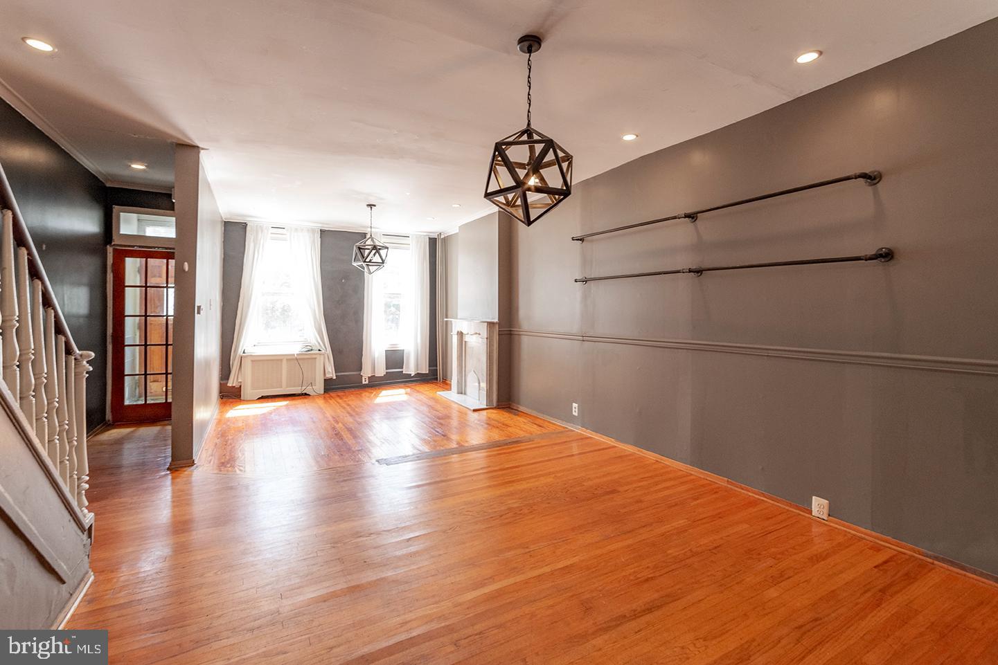 1339 CHRISTIAN STREET