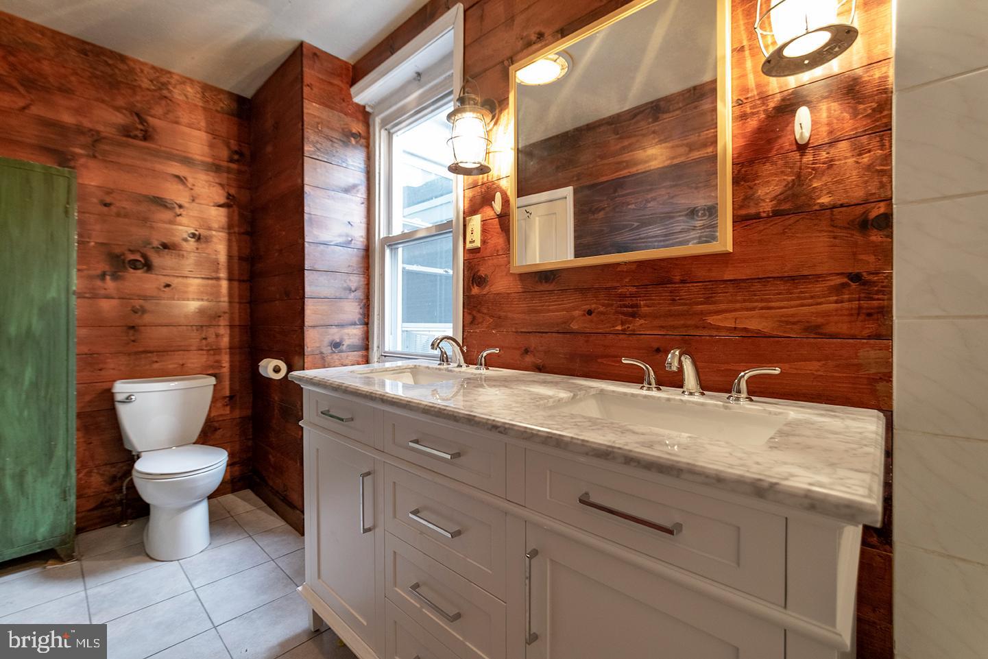 BELLA VISTA - Residential Lease