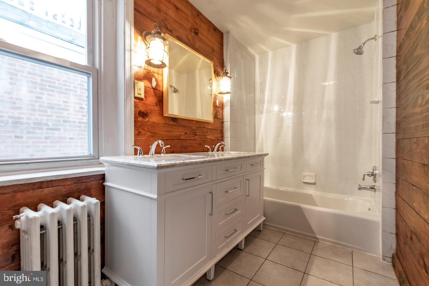 BELLA VISTA - Residential Lease