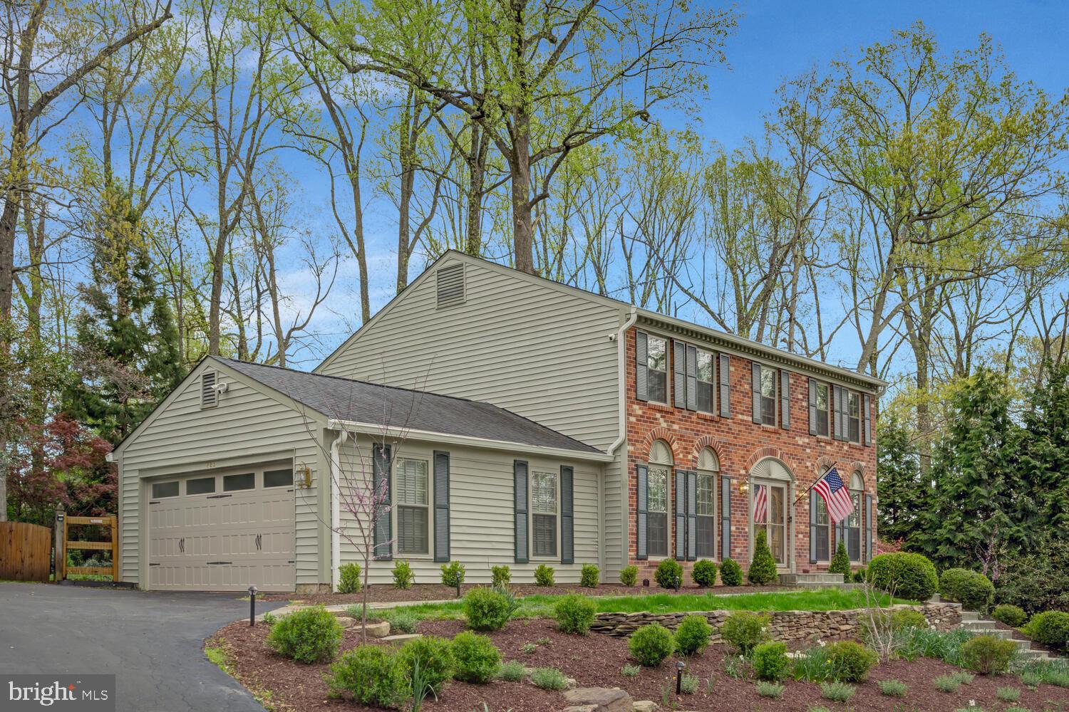 HIDDEN FOREST - Residential
