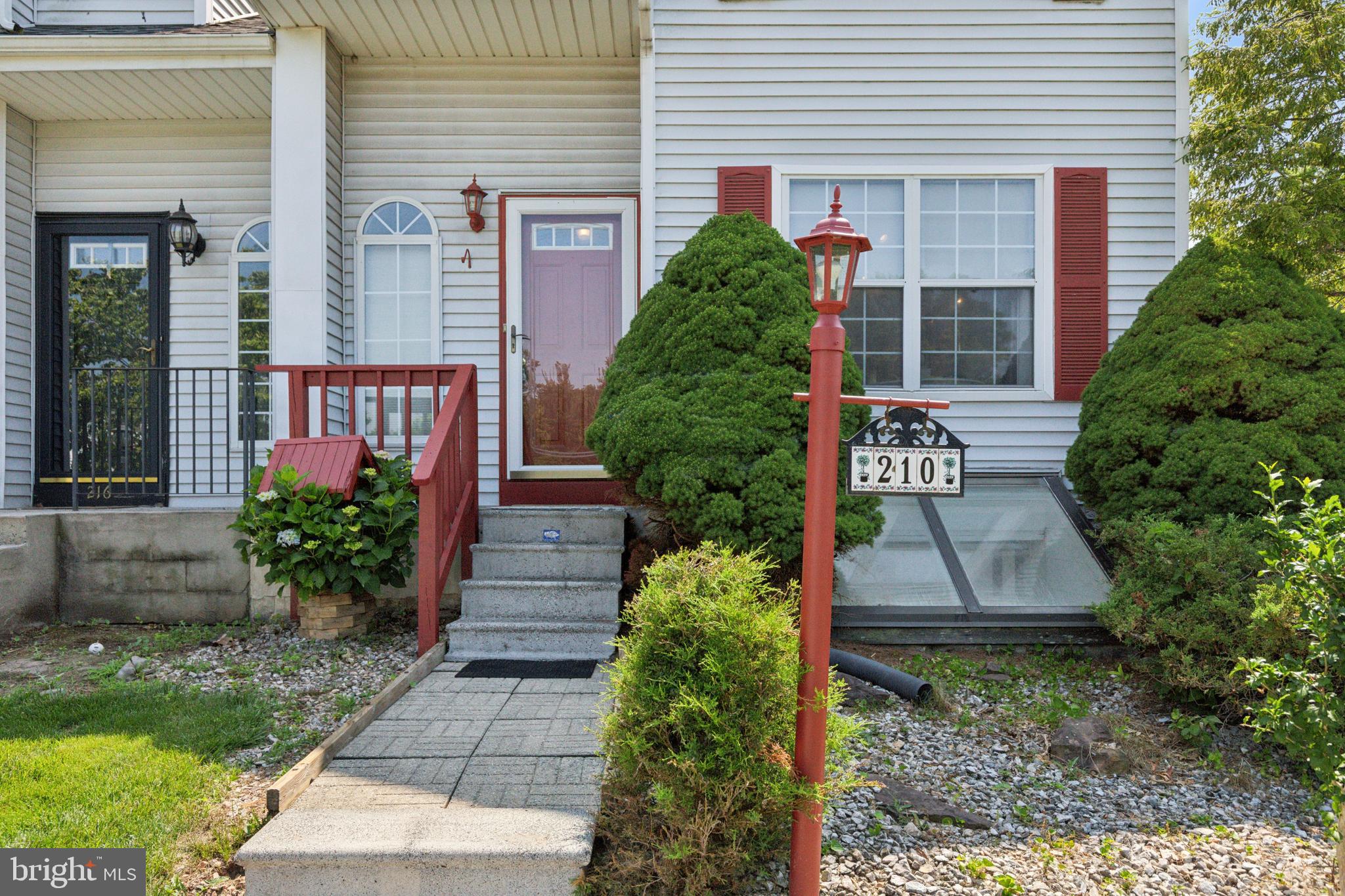 210 BRADFORD LANE