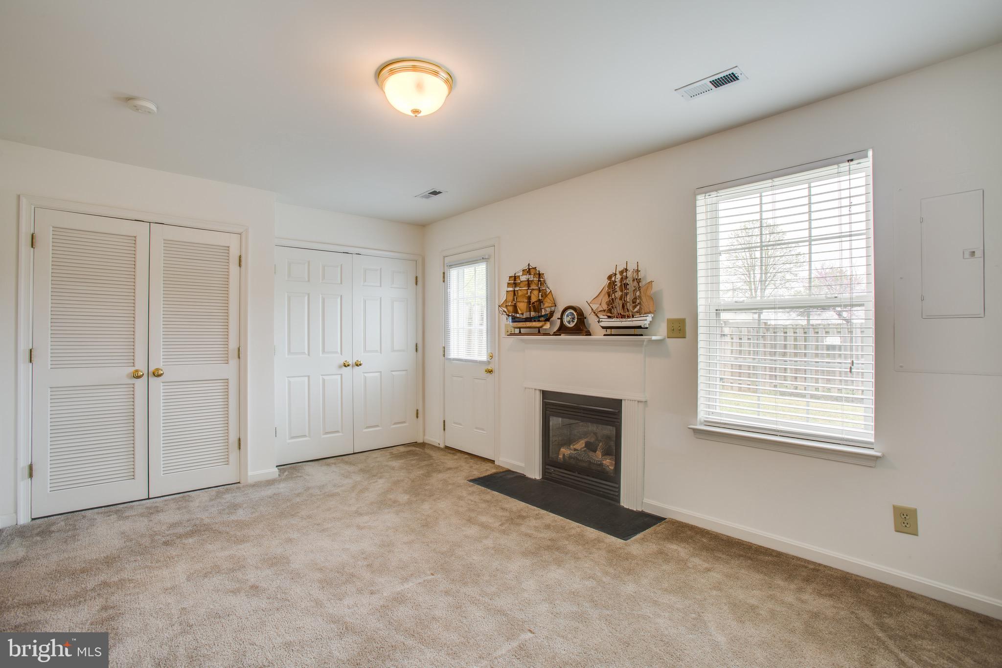 SALEM FIELDS - Residential