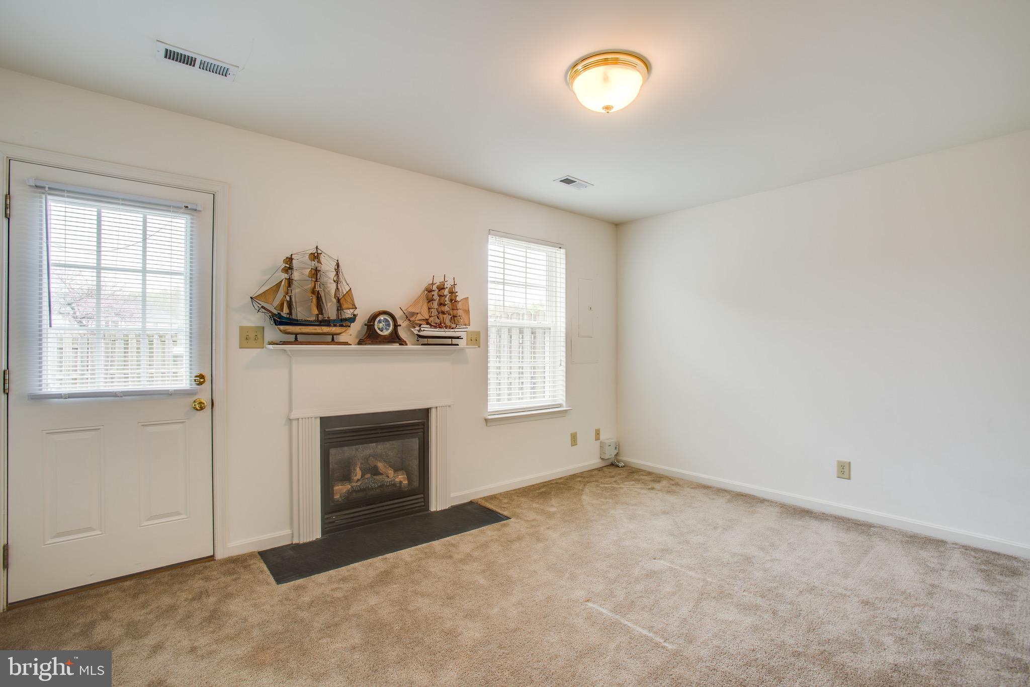 SALEM FIELDS - Residential