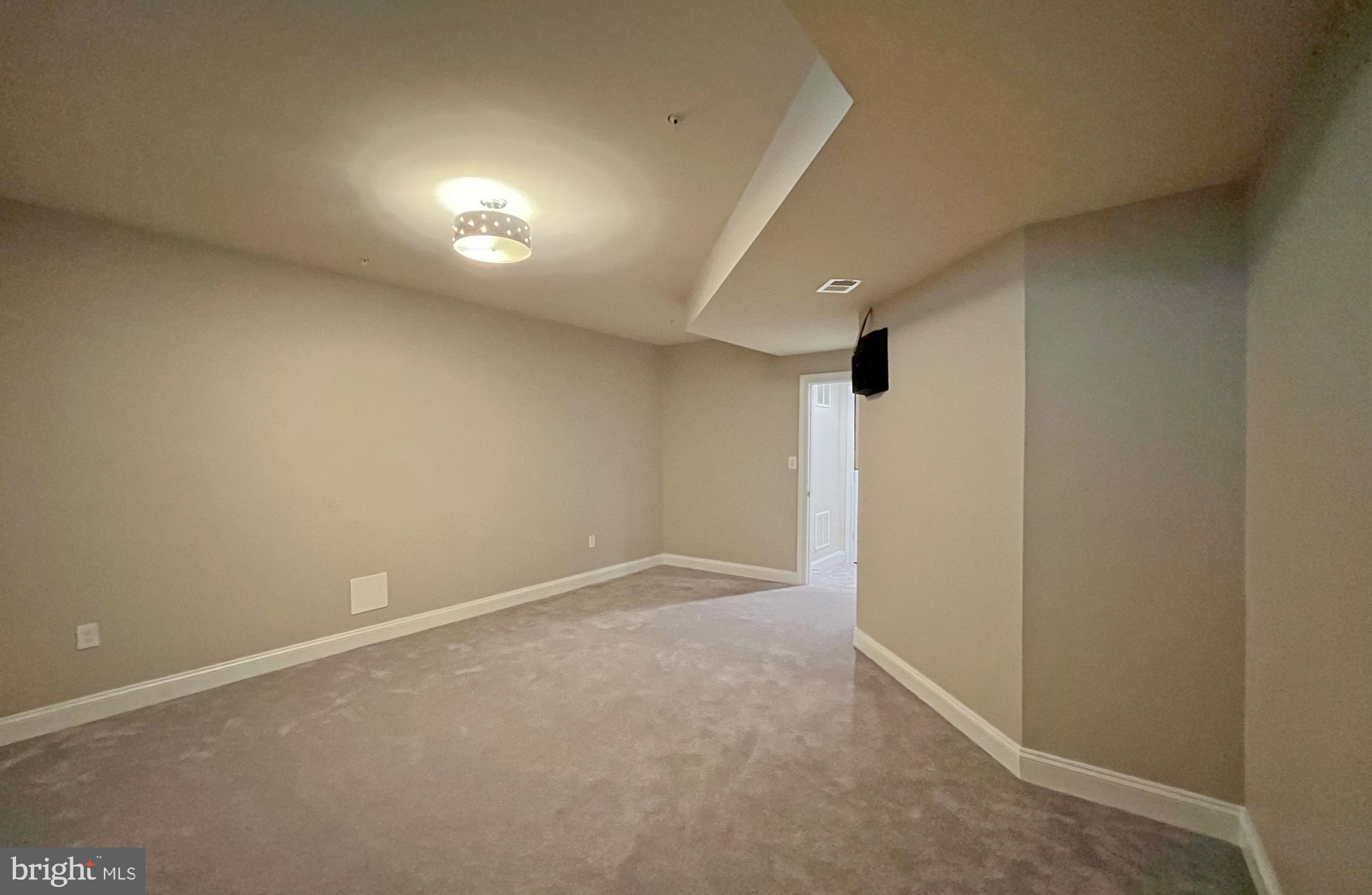 MAPLE LAWN FARMS - Residential Lease