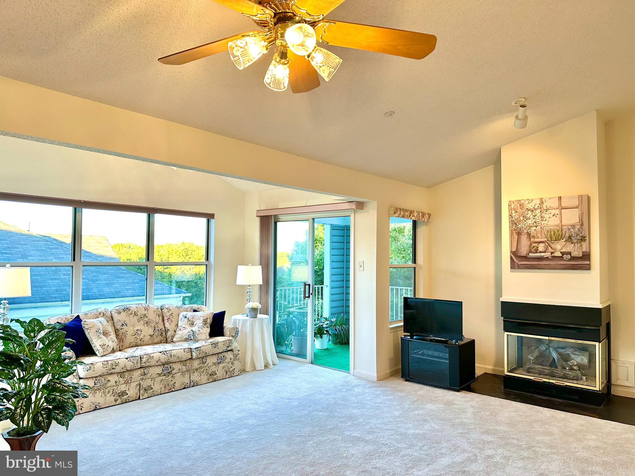 WINTERGATE AT LONGMEAD CROSSING - Residential