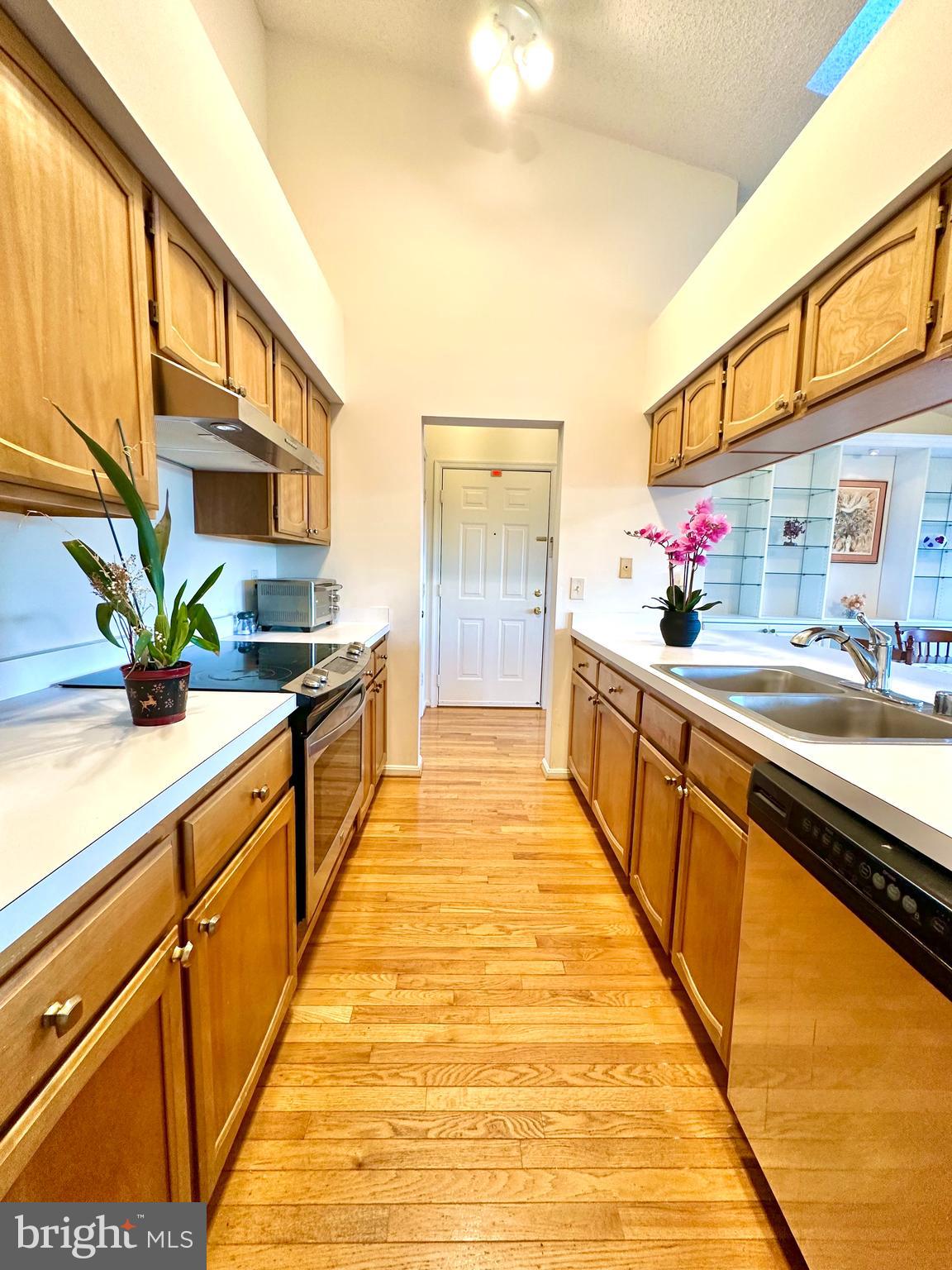 WINTERGATE AT LONGMEAD CROSSING - Residential