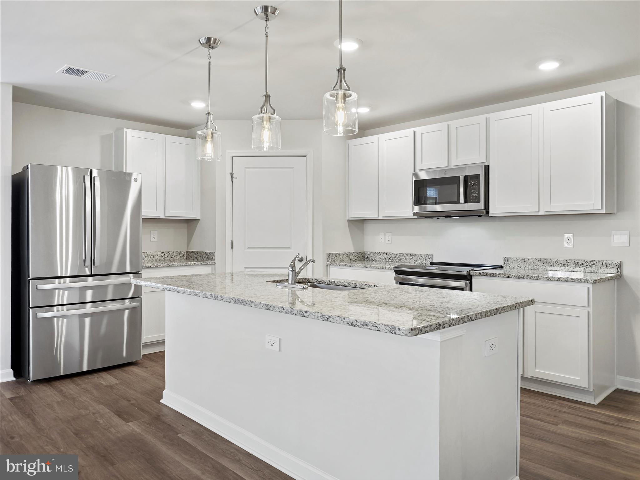 RED HILL - Residential