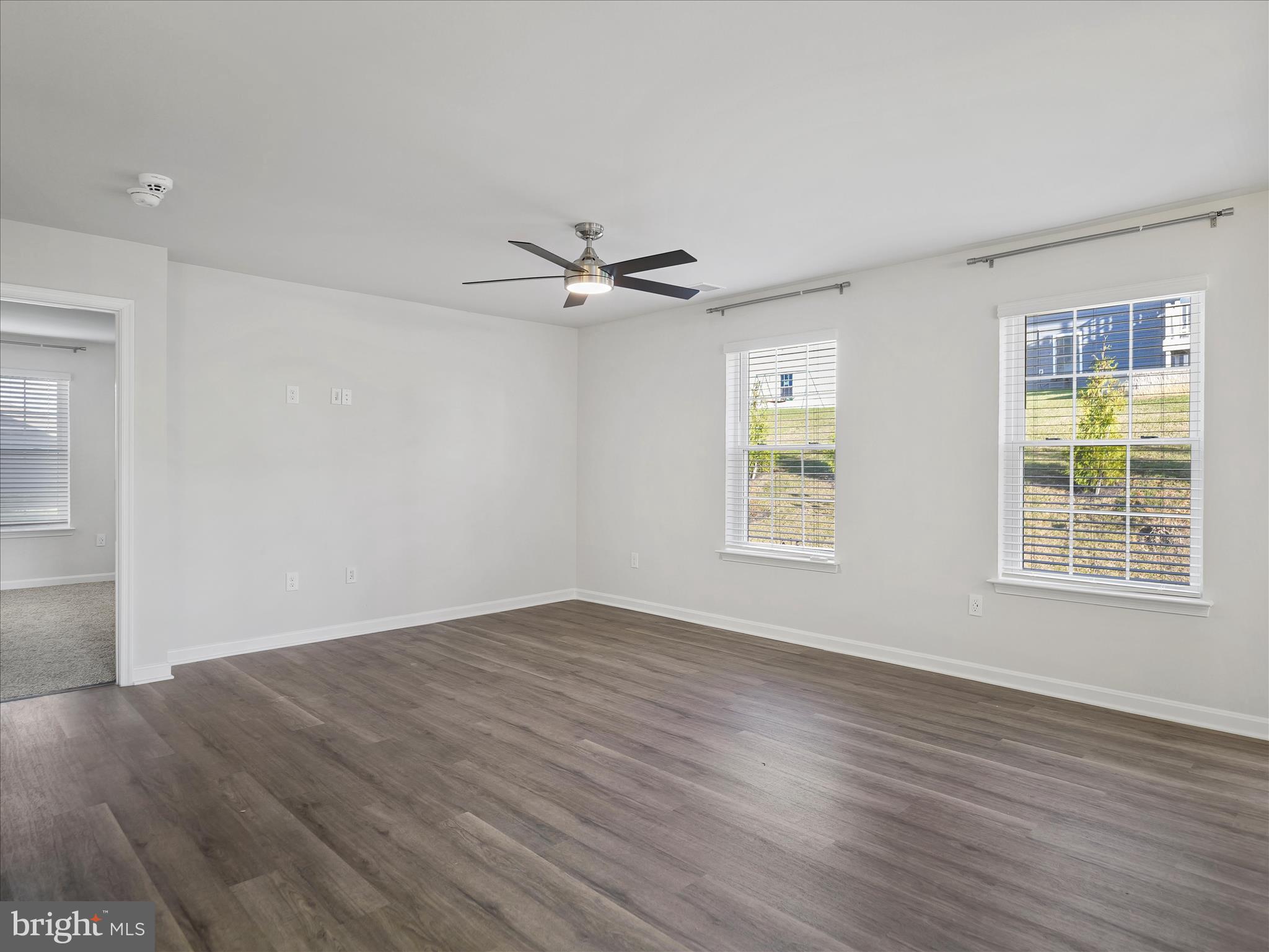 RED HILL - Residential