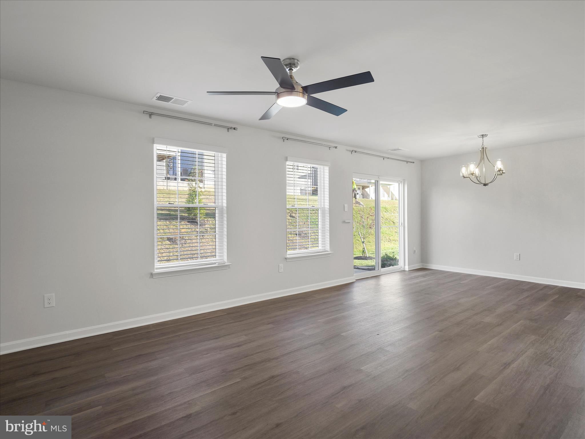 RED HILL - Residential