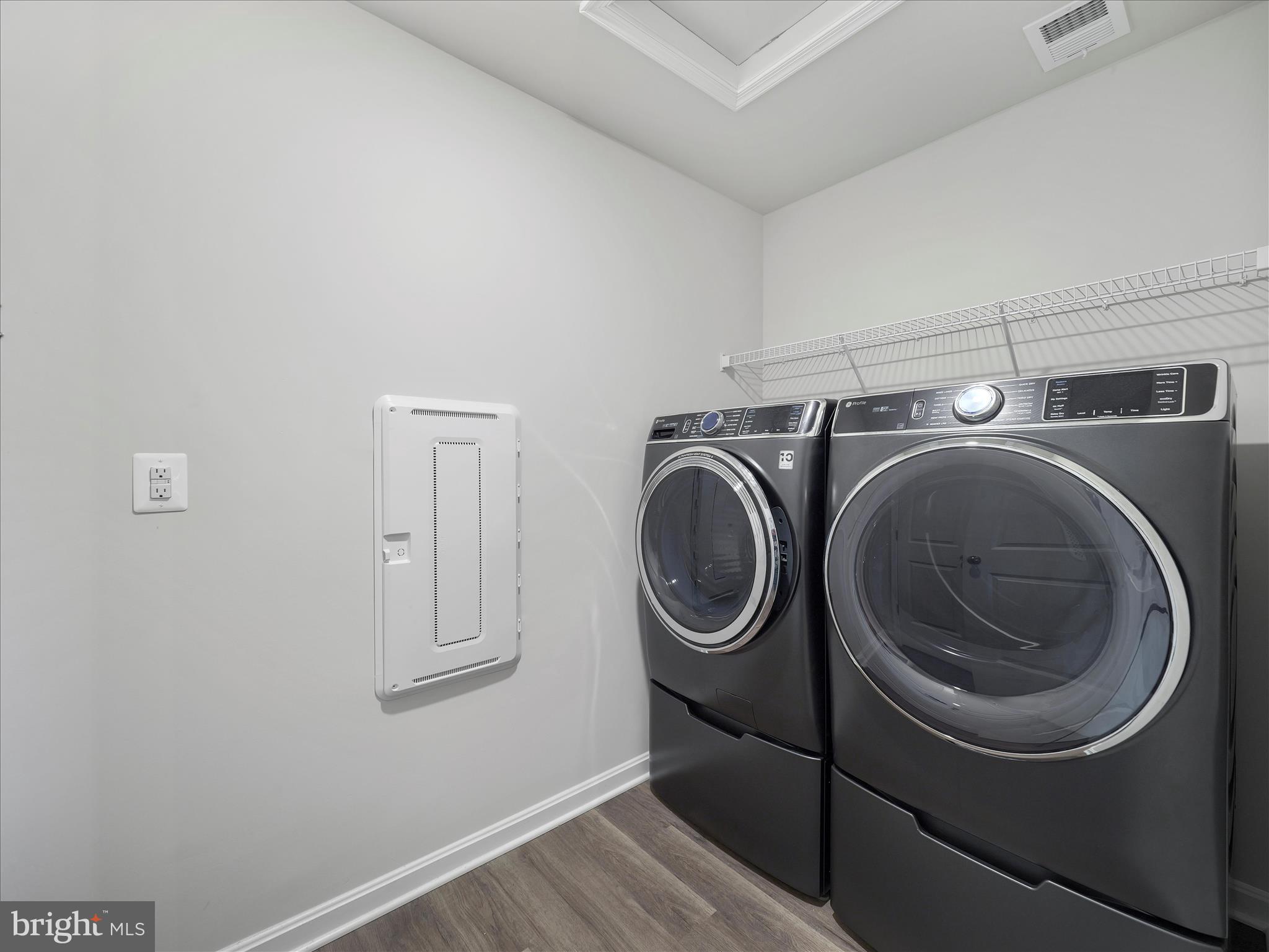 RED HILL - Residential