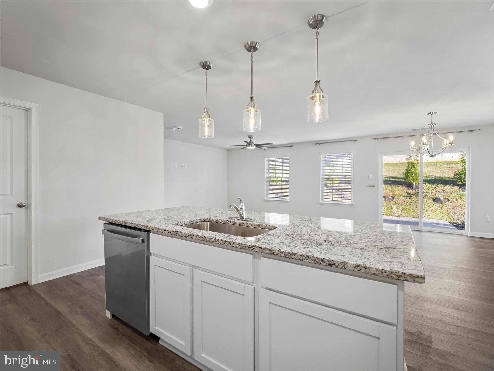 RED HILL - Residential