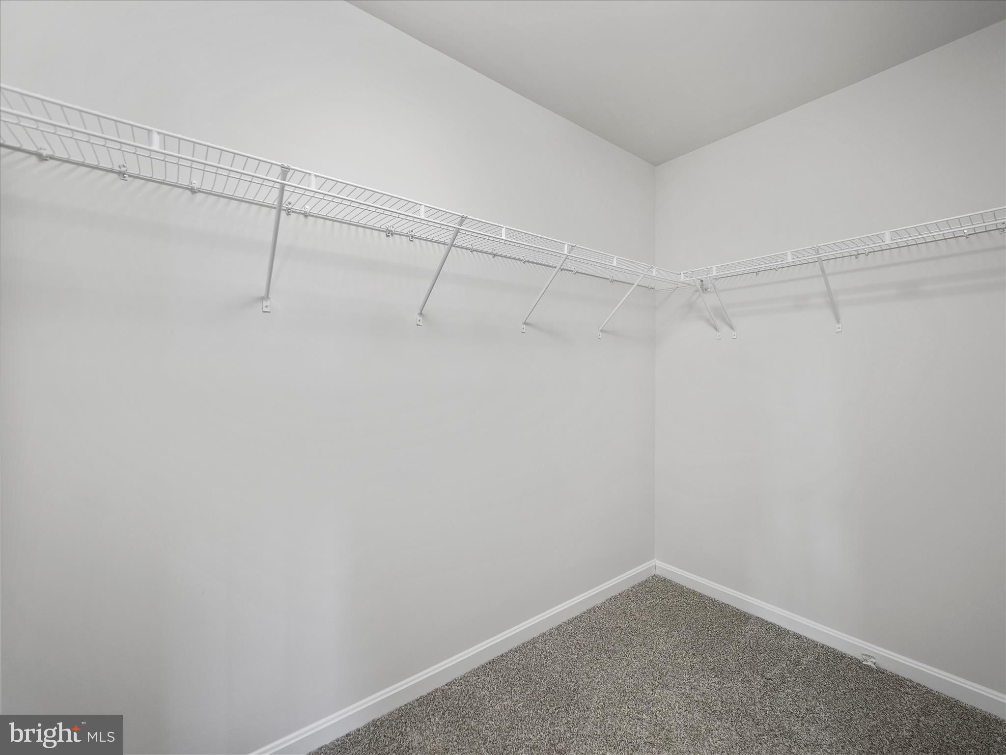 RED HILL - Residential